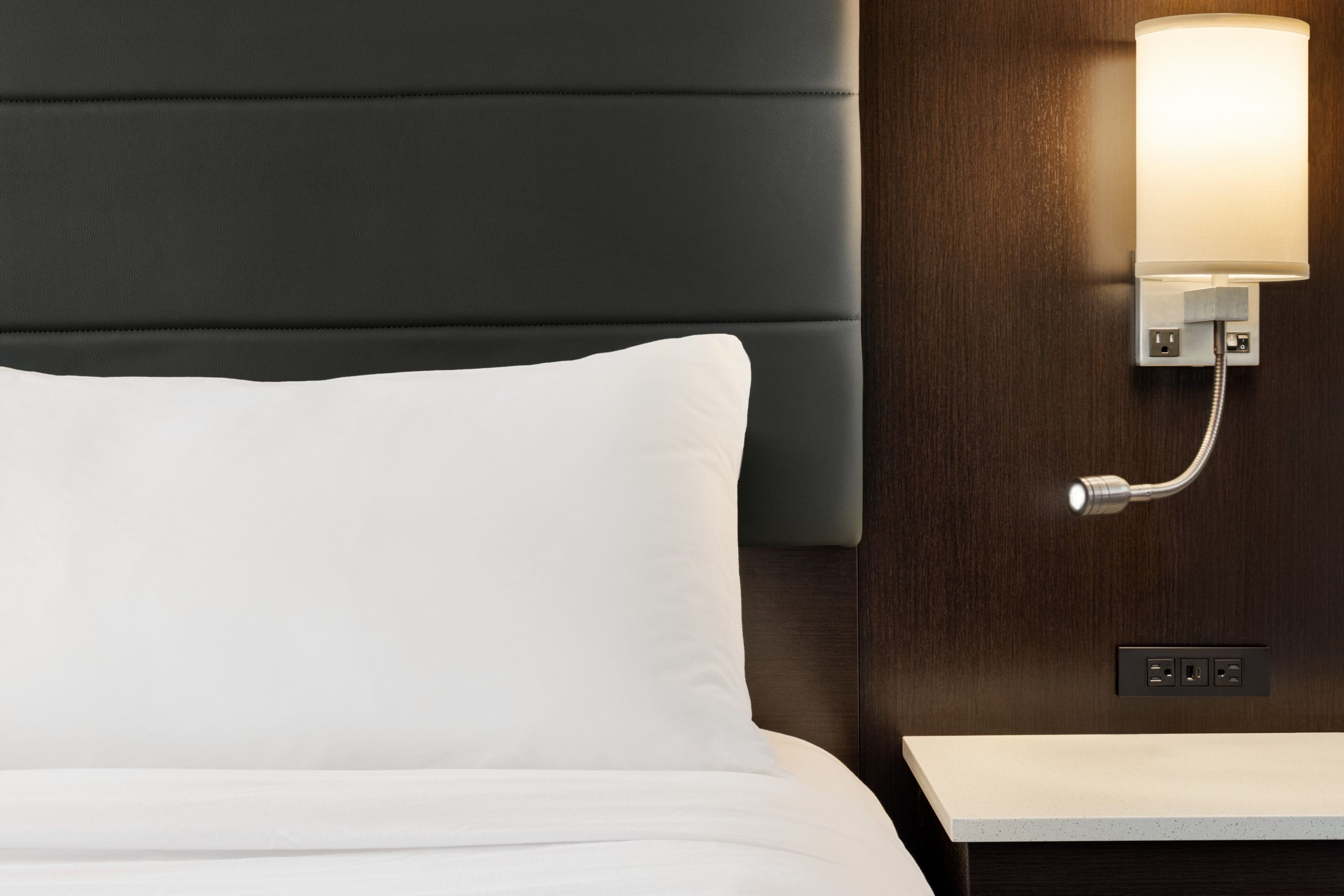 Crowne Plaza Knoxville Downtown University — 2