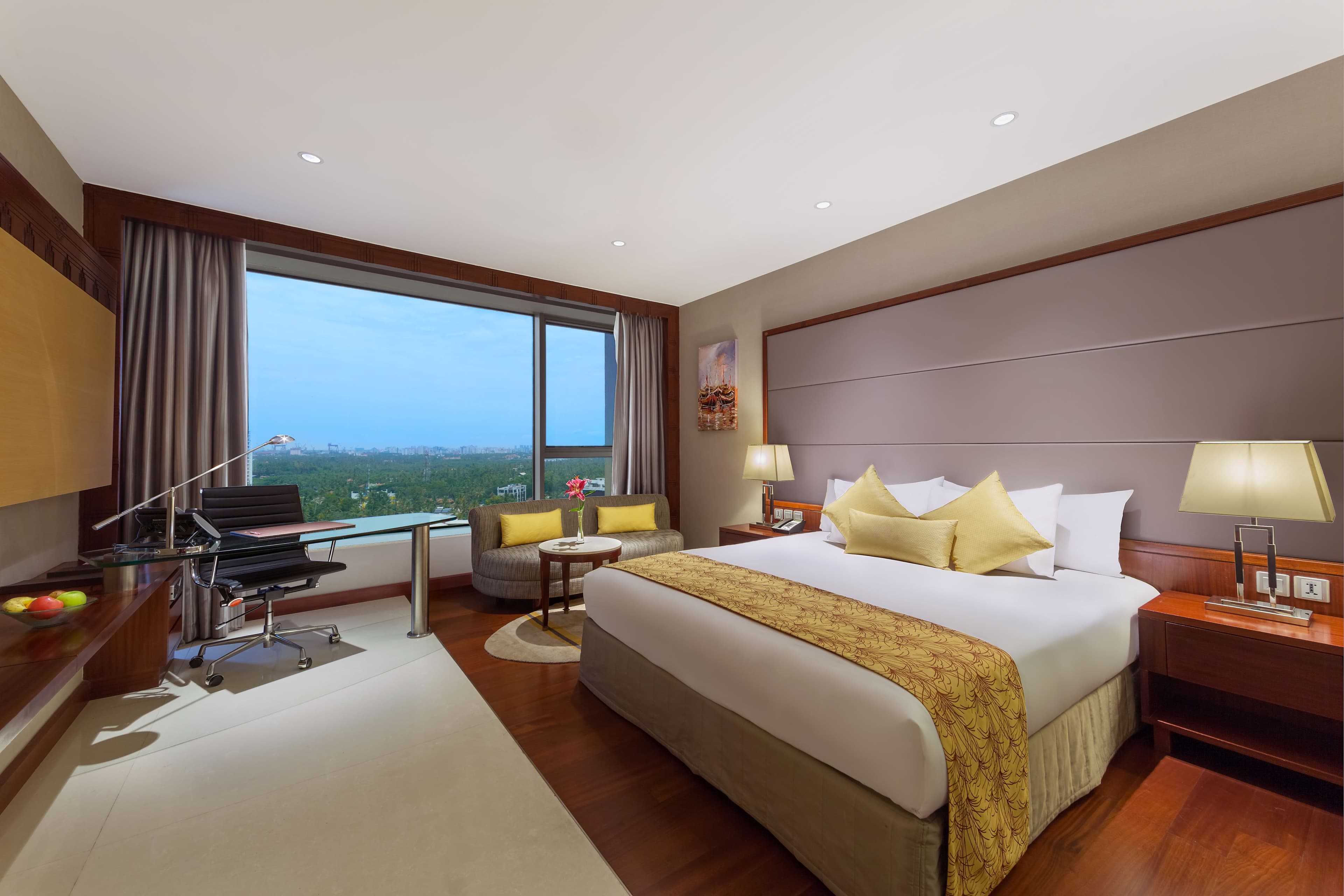 Crowne Plaza Kochi — 7