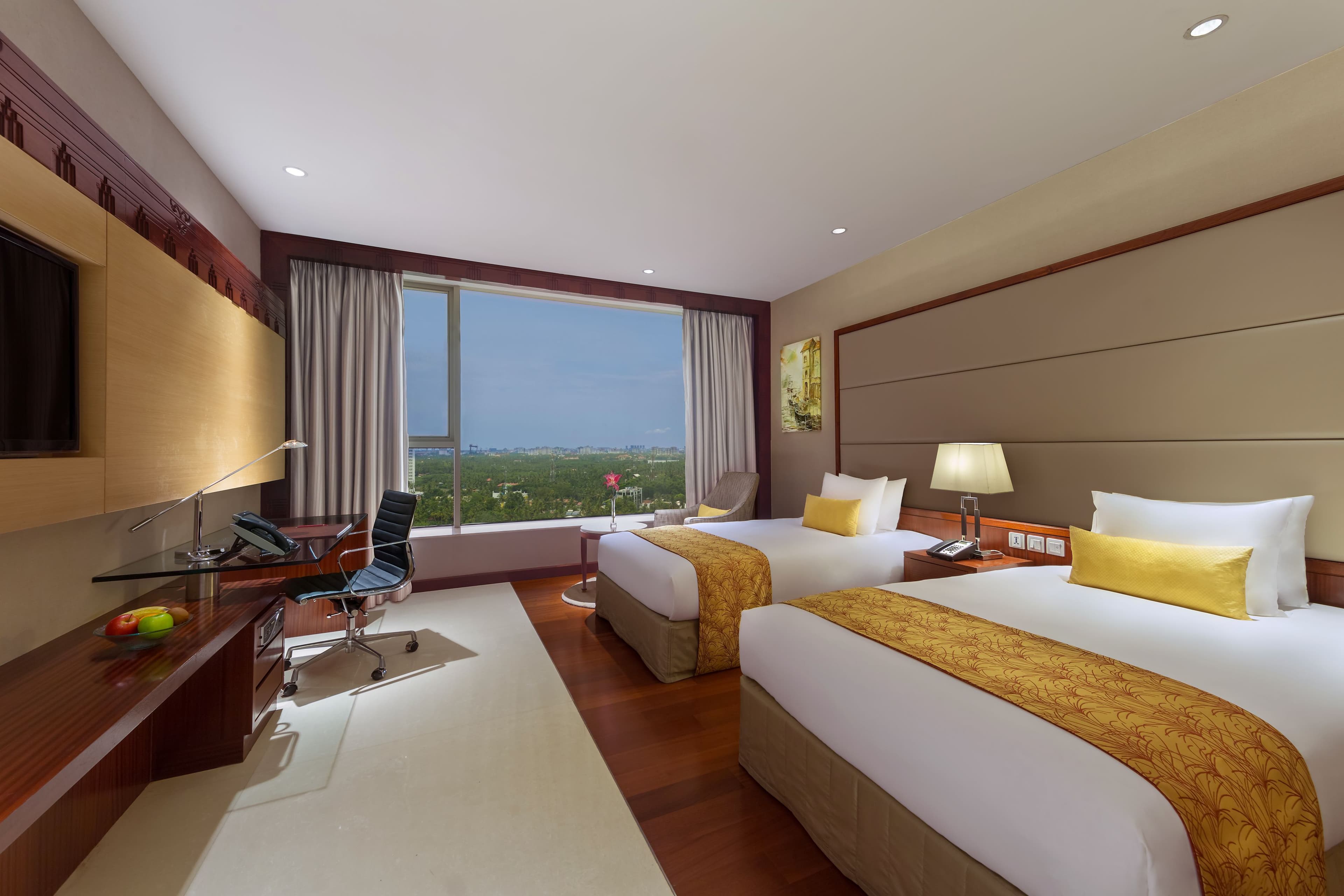 Crowne Plaza Kochi — 20