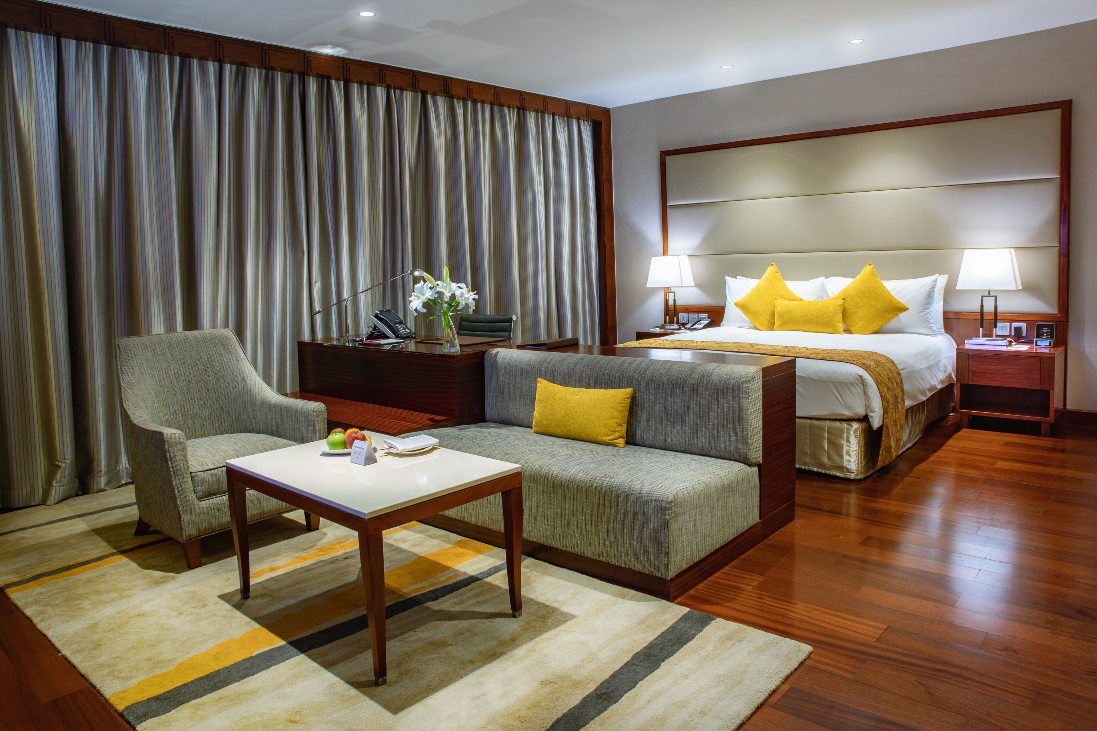 Crowne Plaza Kochi - Image 5