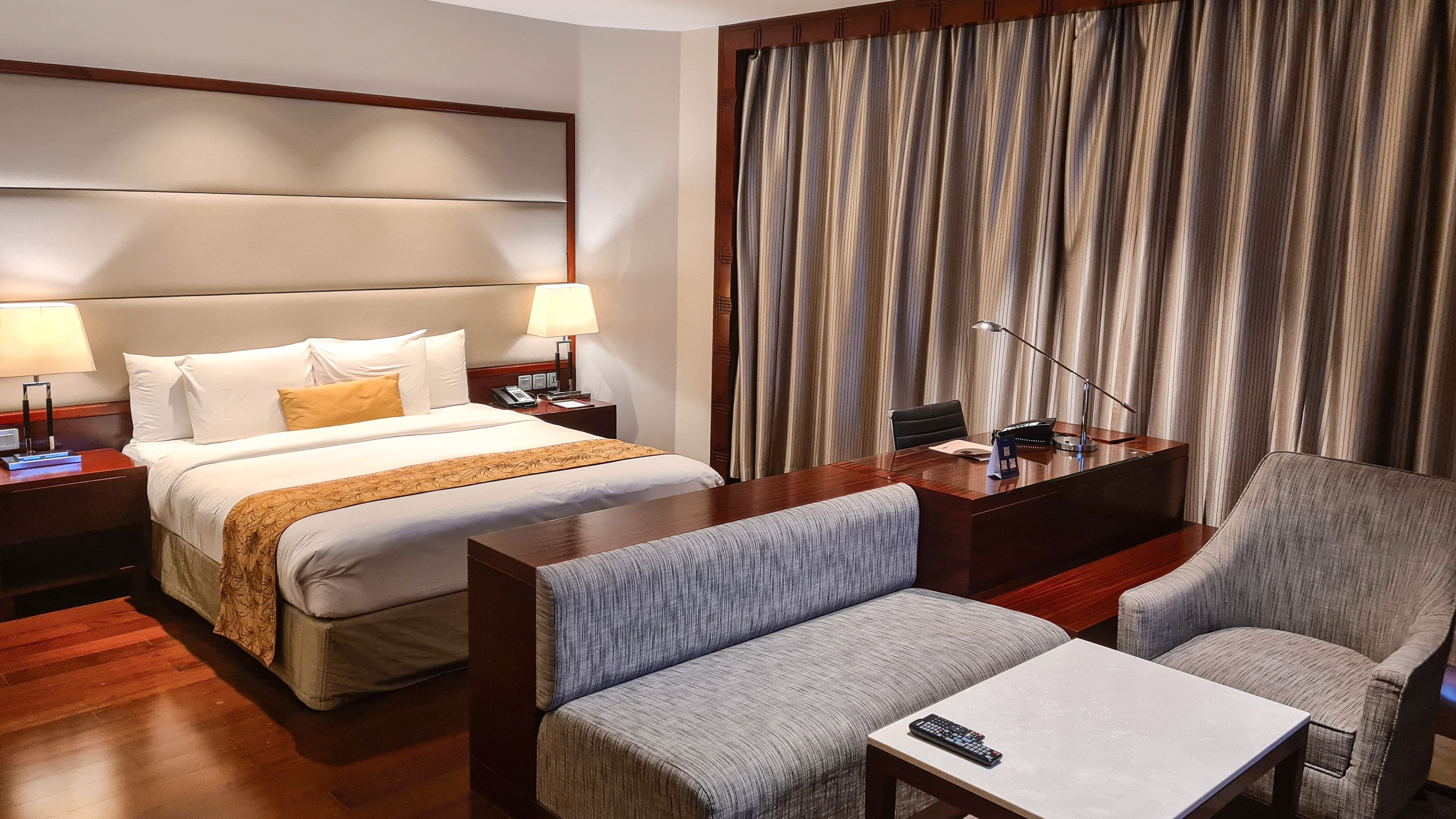 Crowne Plaza Kochi - Image 2