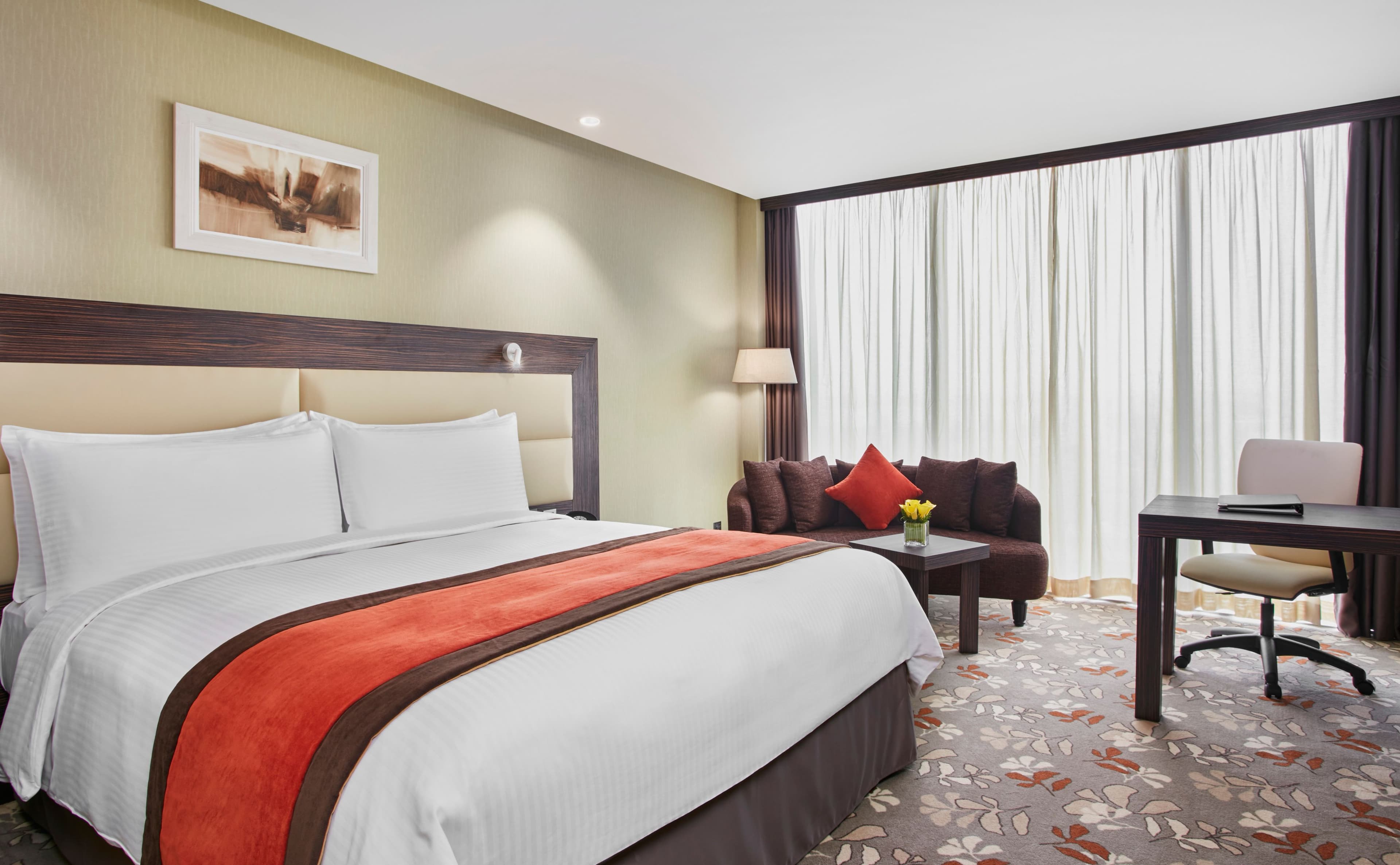 Crowne Plaza Kuwait Al Thuraya City - Image 4
