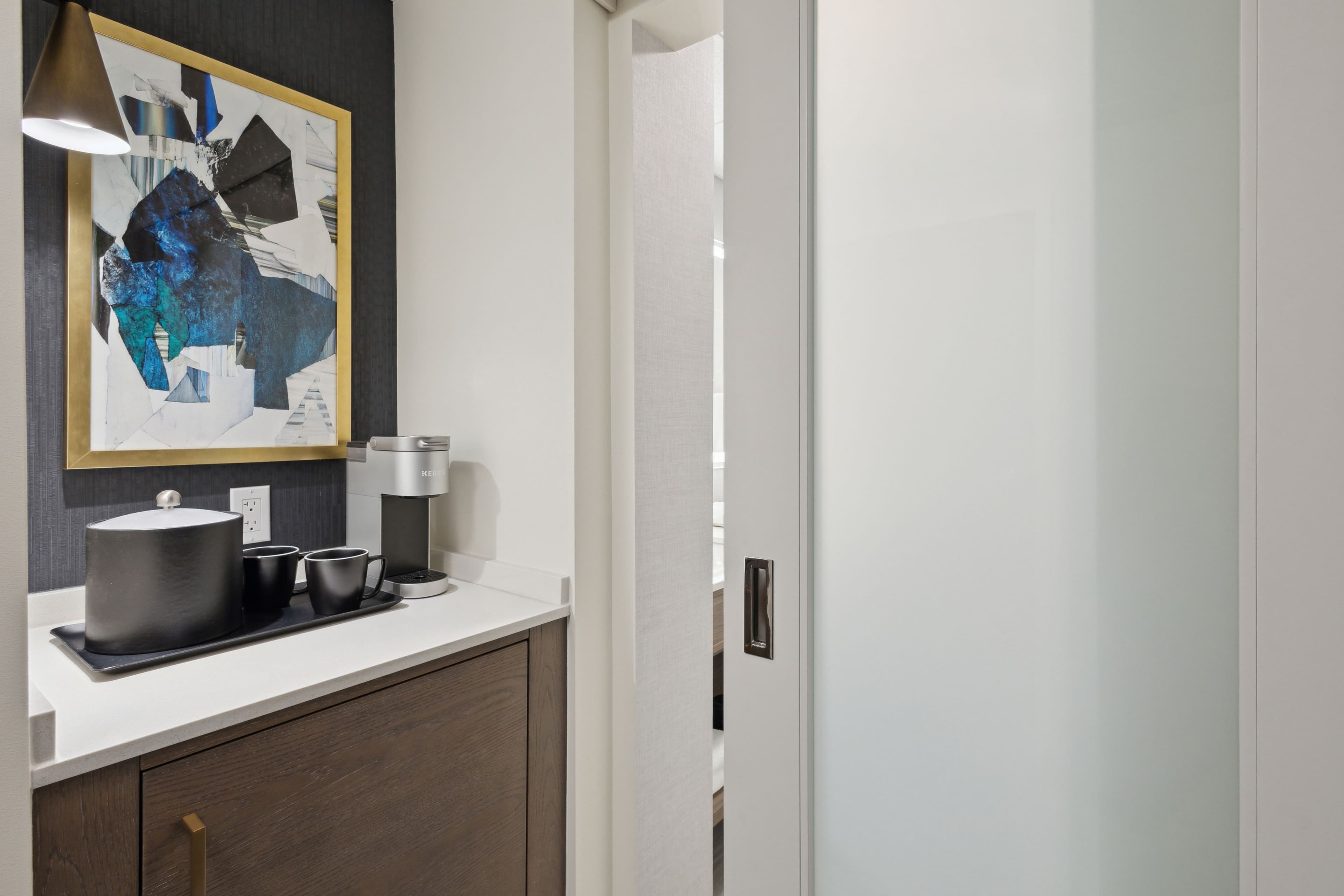 Crowne Plaza Lansing — 8