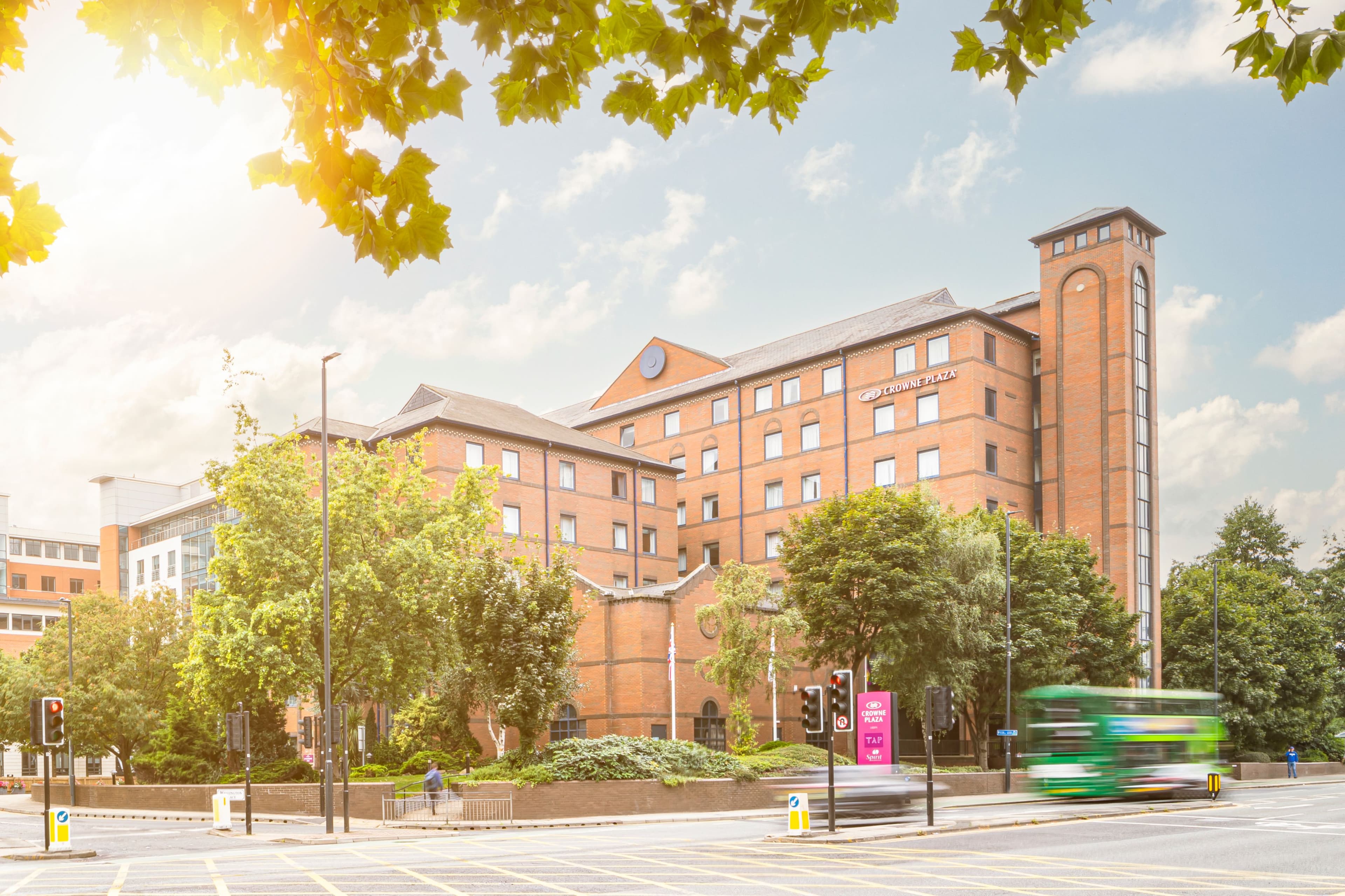 Crowne Plaza Leeds - Image 1
