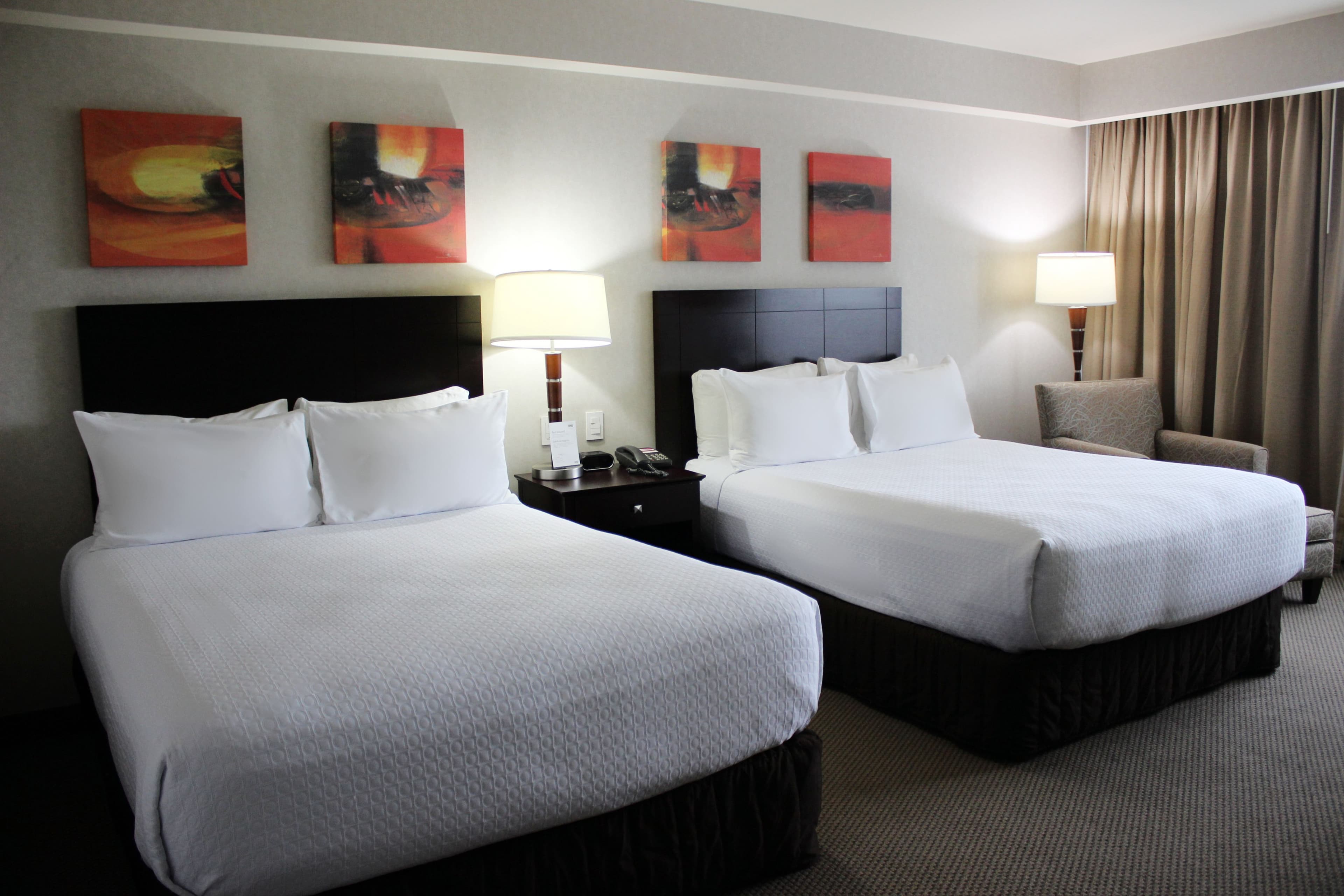 Crowne Plaza Leon — 9