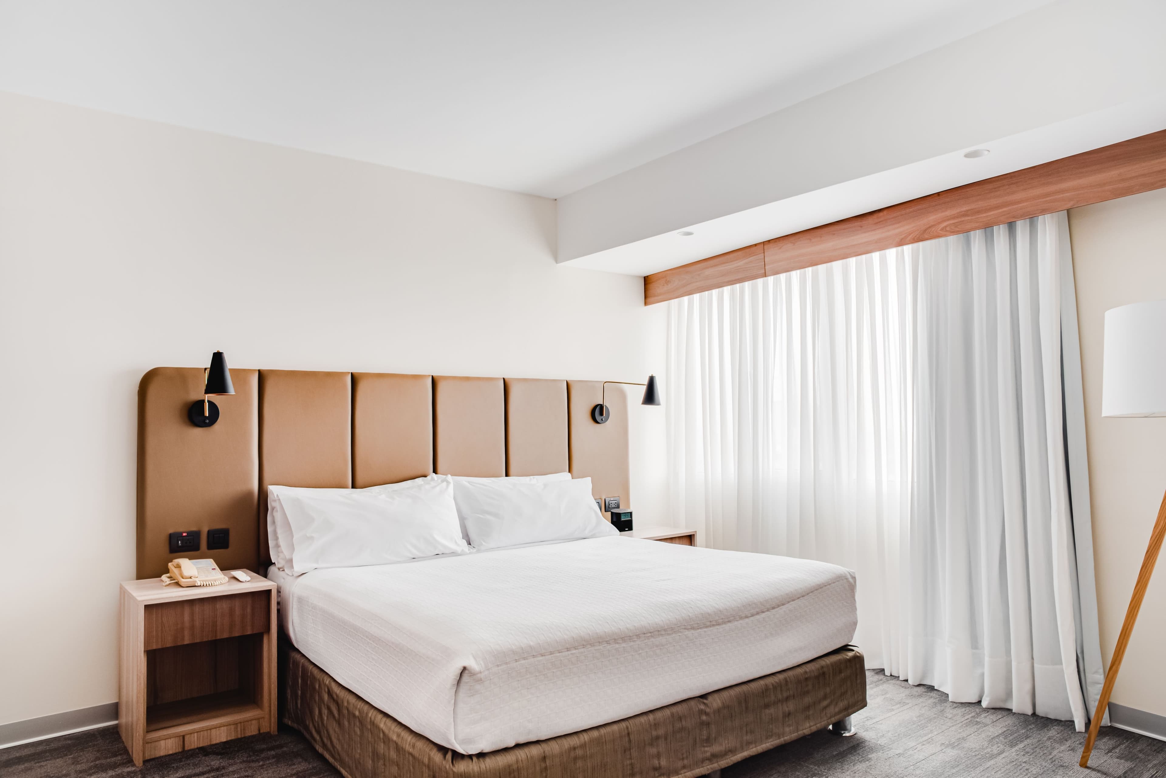 Crowne Plaza Lima - Image 4