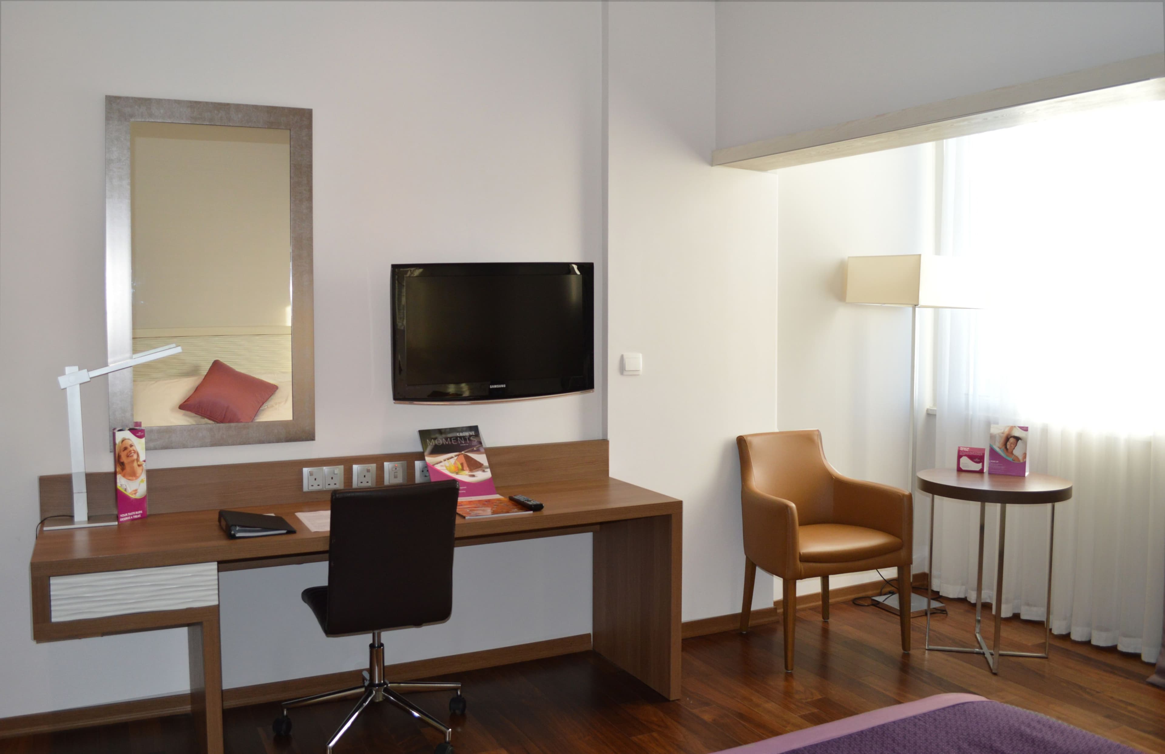 Crowne Plaza Limassol — 8