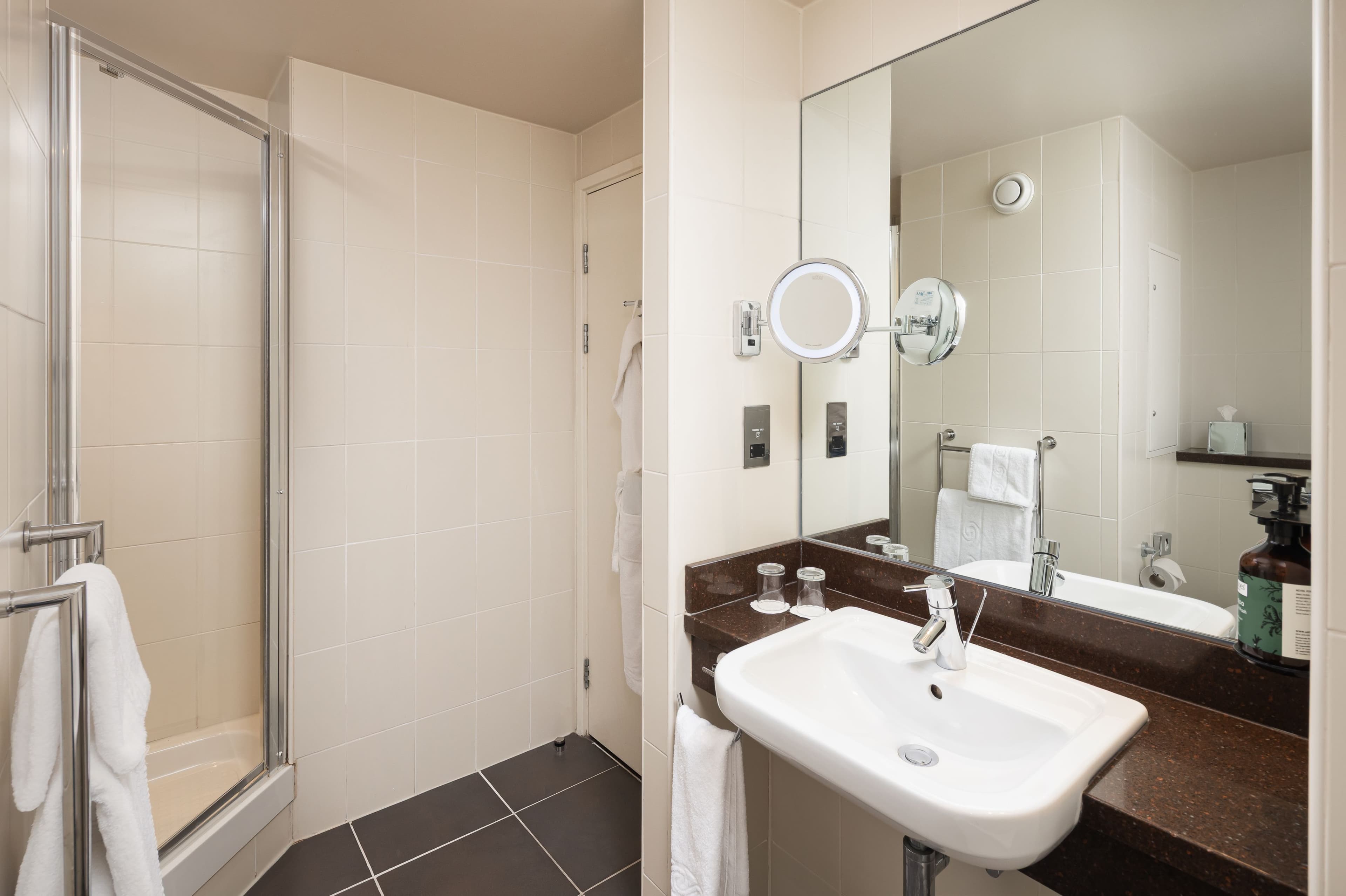 Crowne Plaza London - Ealing — 8