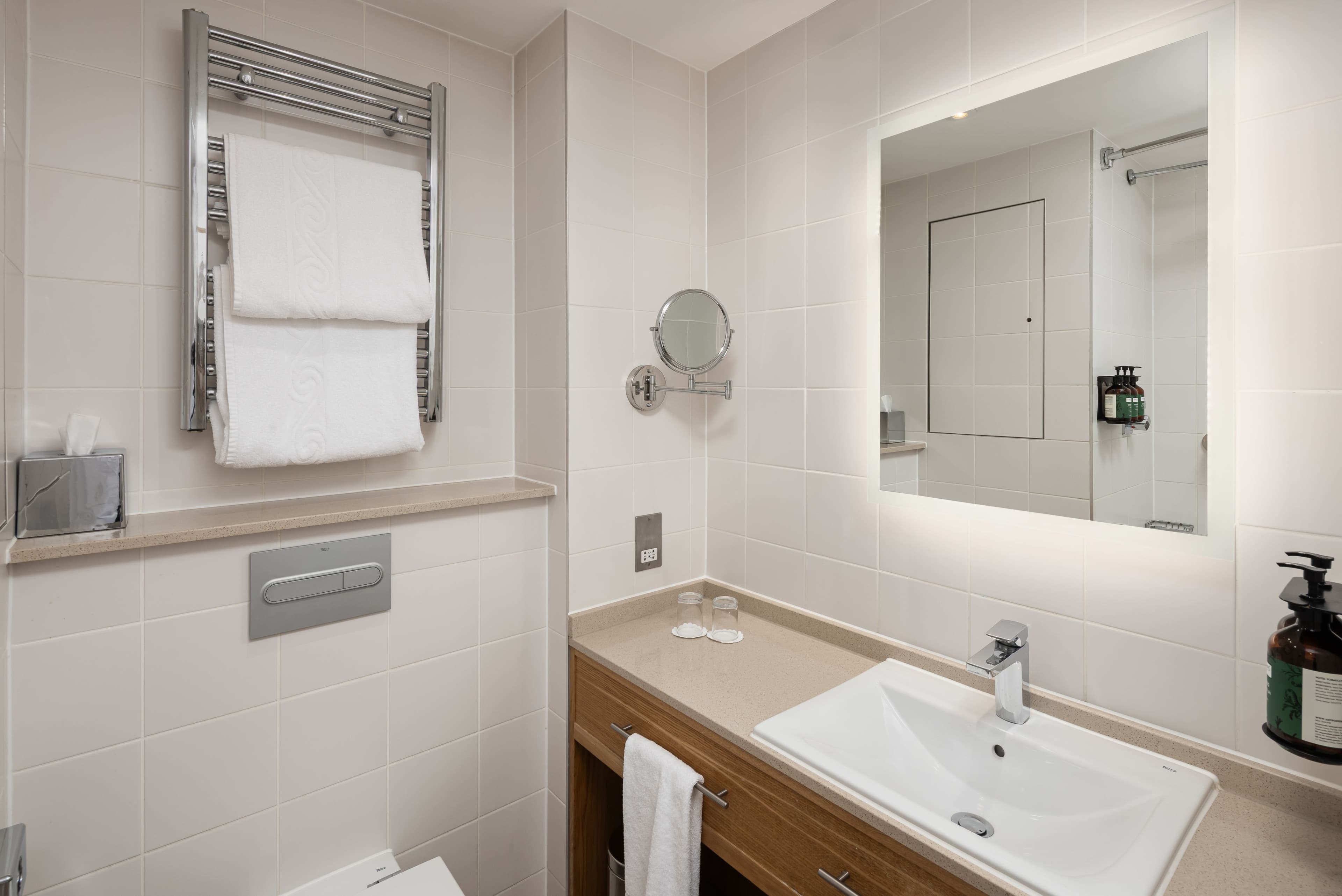 Crowne Plaza London - Ealing — 12