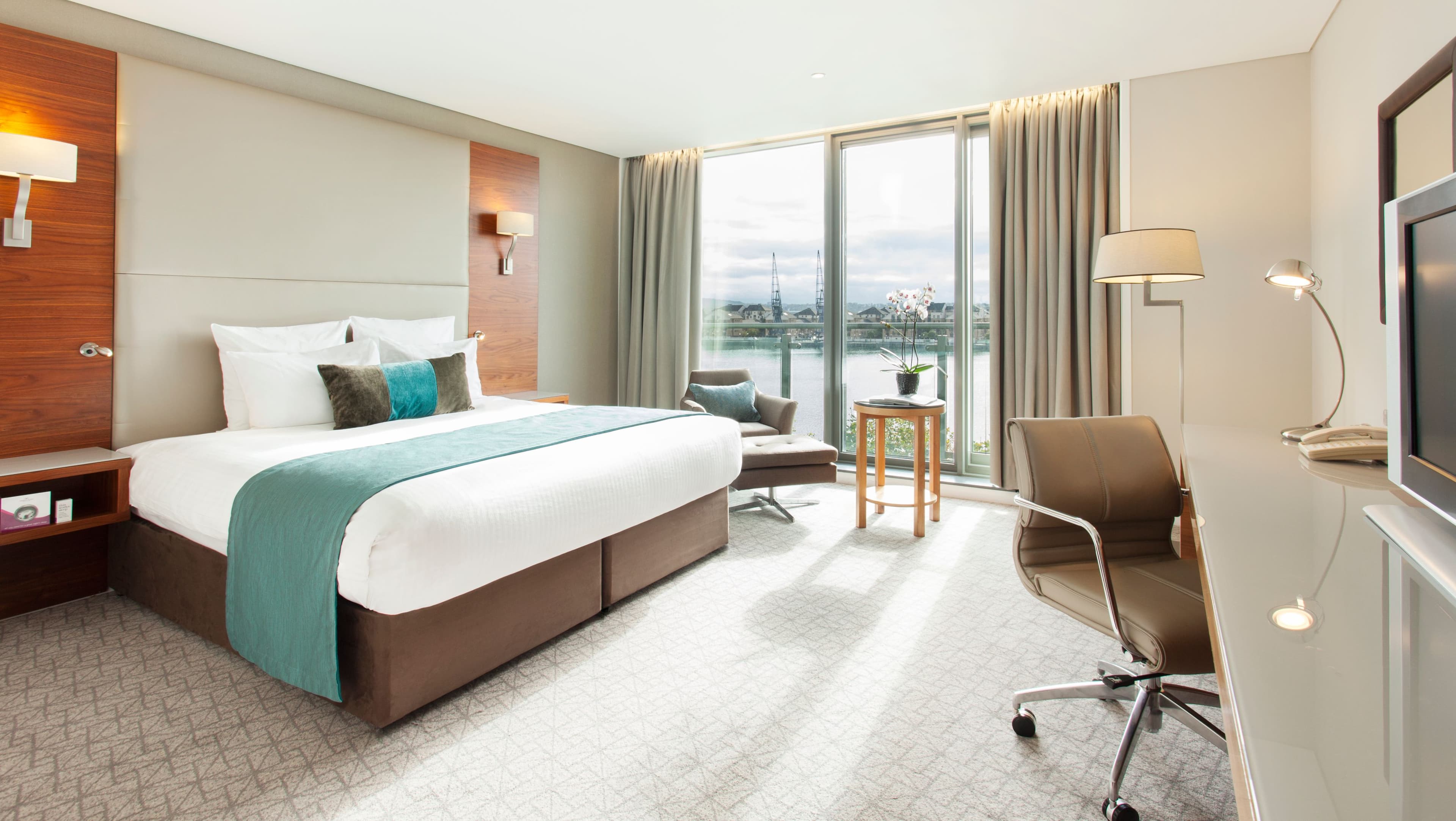 Crowne Plaza London Docklands — 82