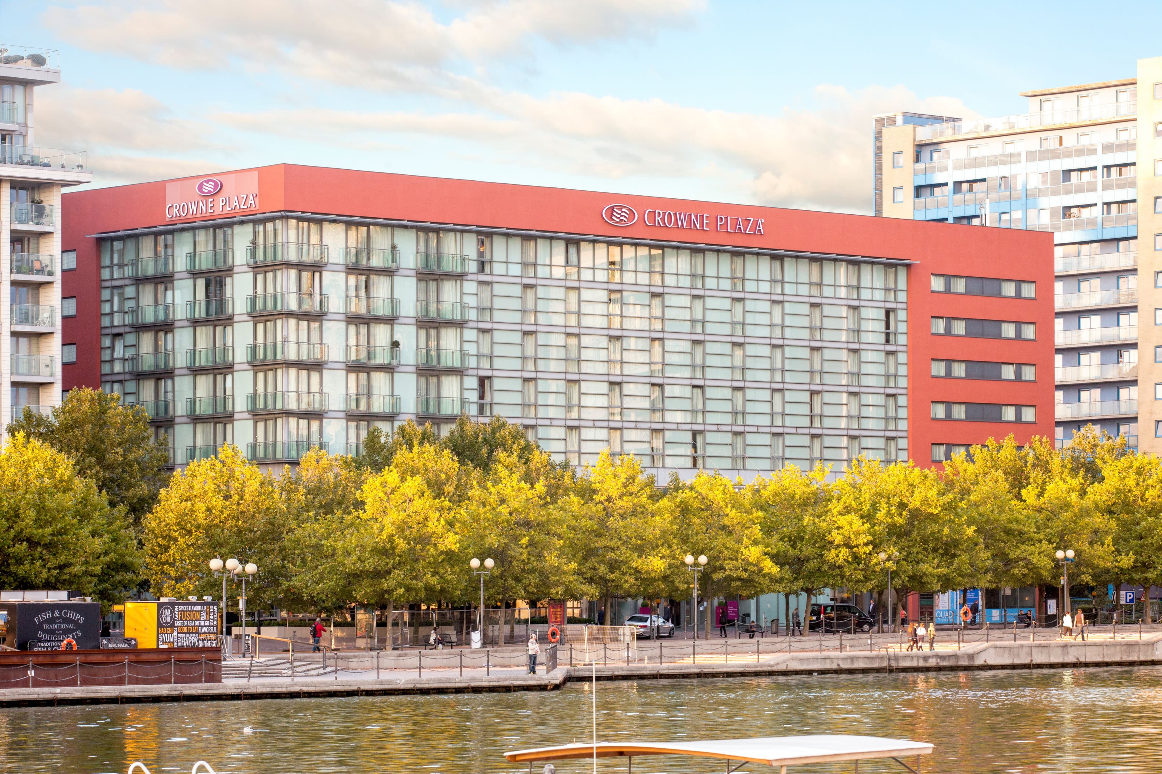 Crowne Plaza London Docklands - Image 1