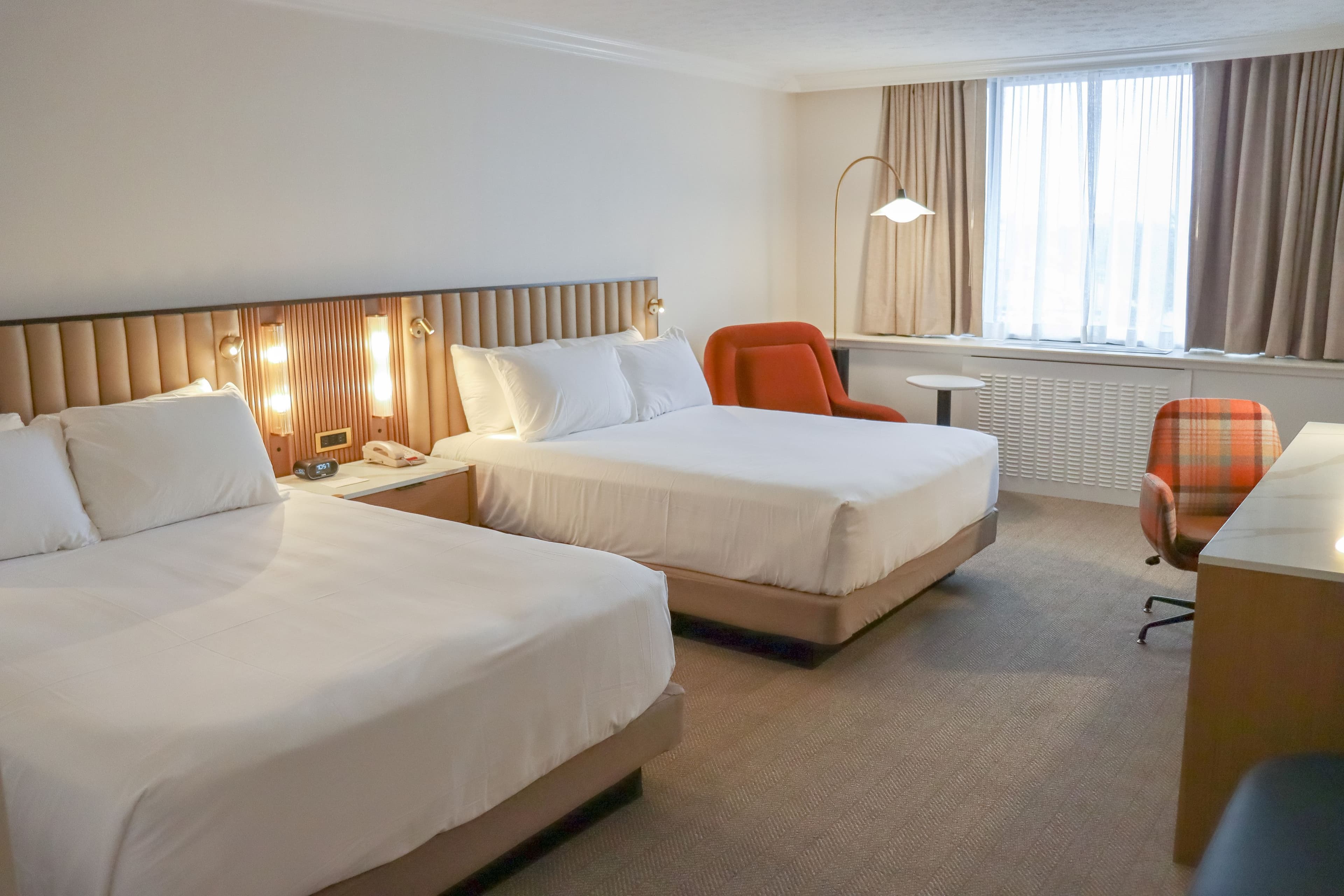 Crowne Plaza Louisville Airport Expo Ctr — 60
