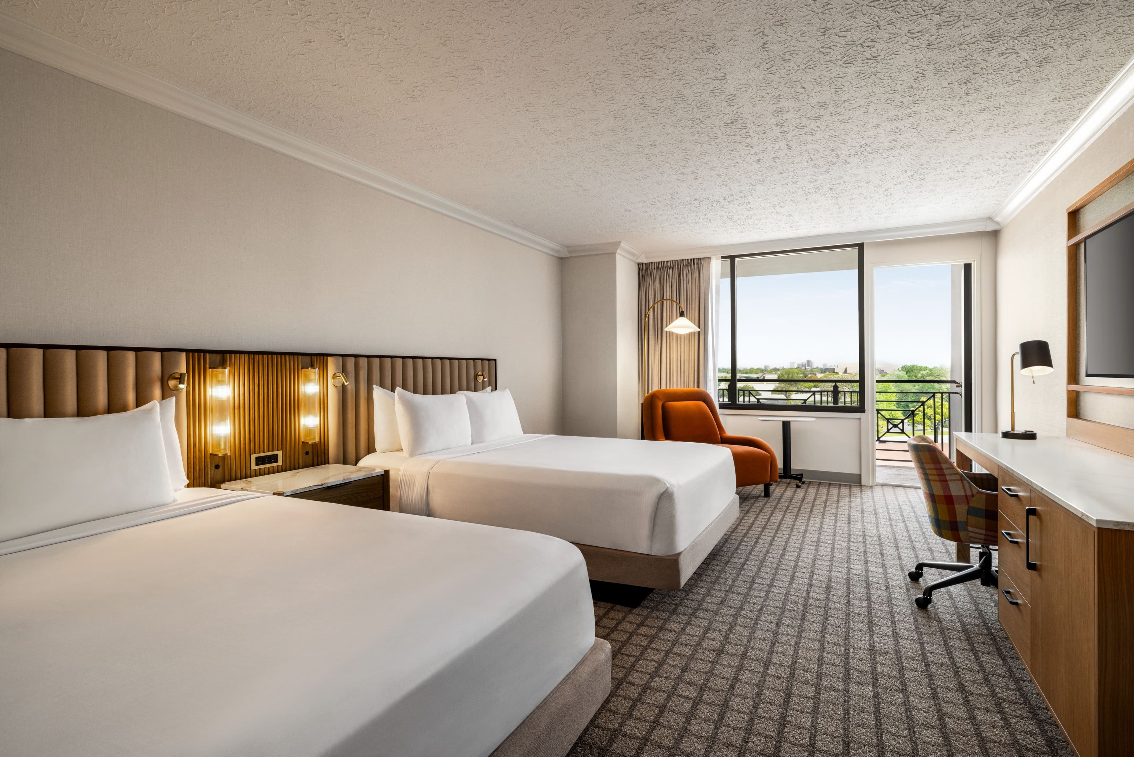 Crowne Plaza Louisville Airport Expo Ctr — 52