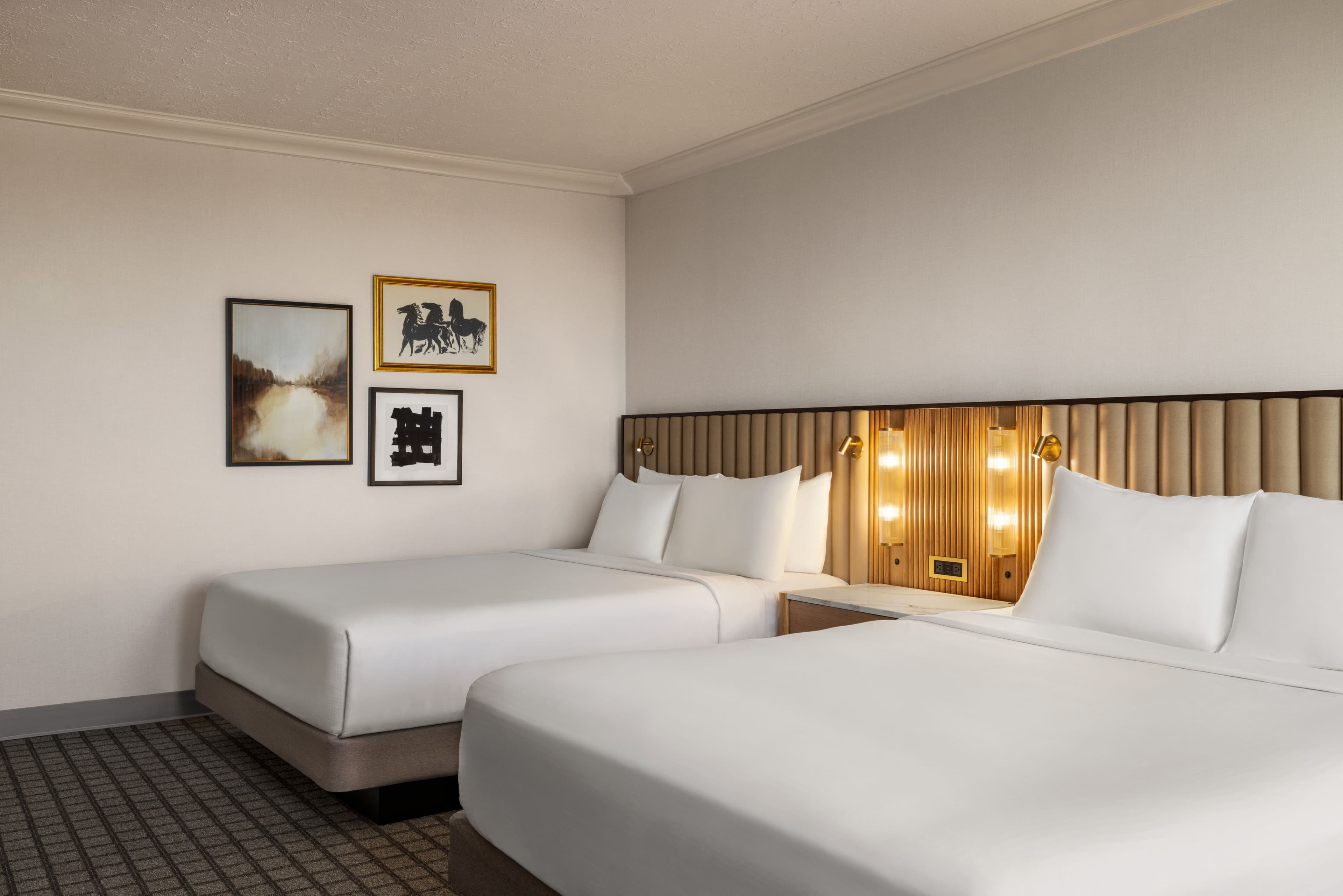 Crowne Plaza Louisville Airport Expo Ctr — 71