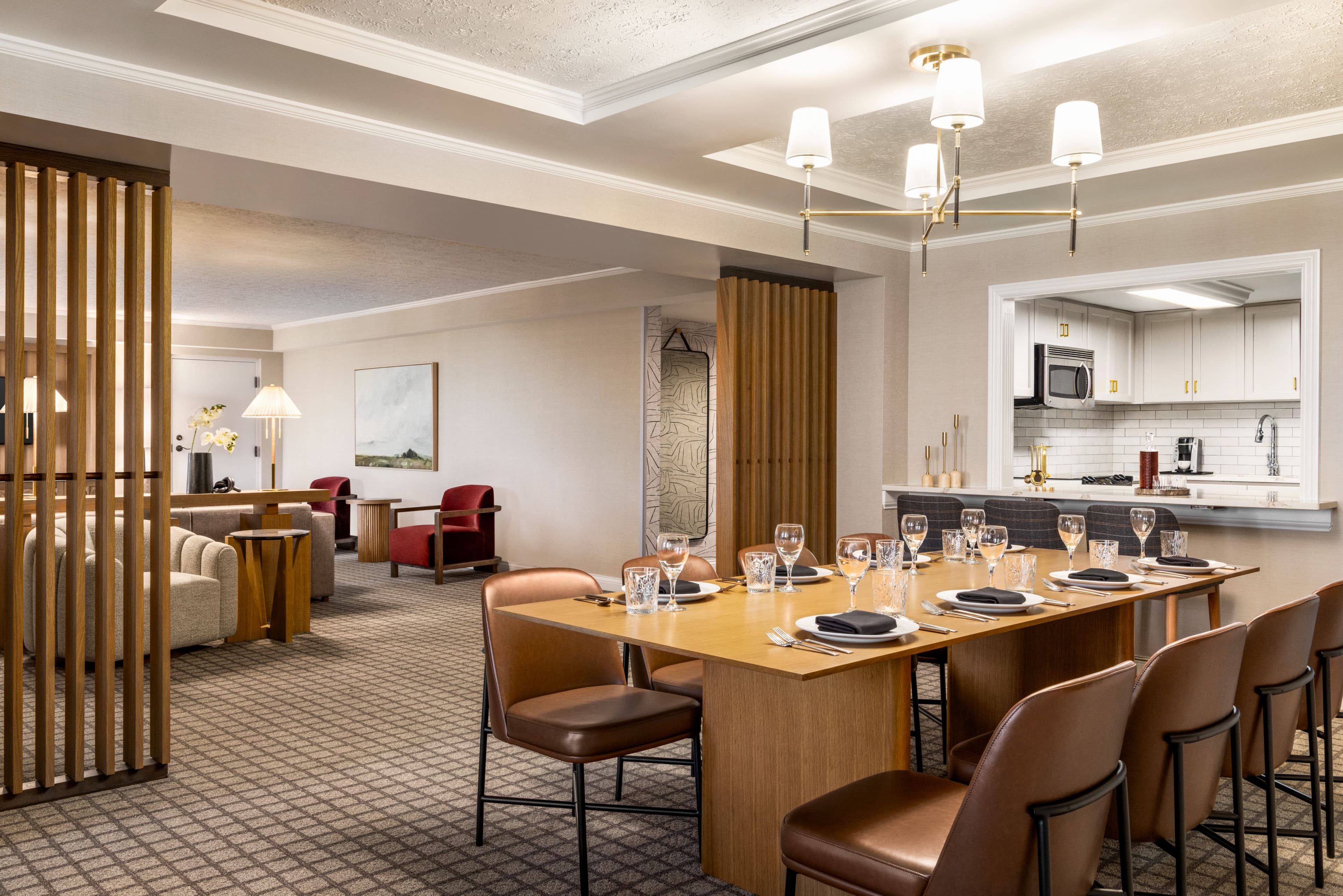 Crowne Plaza Louisville Airport Expo Ctr — 84