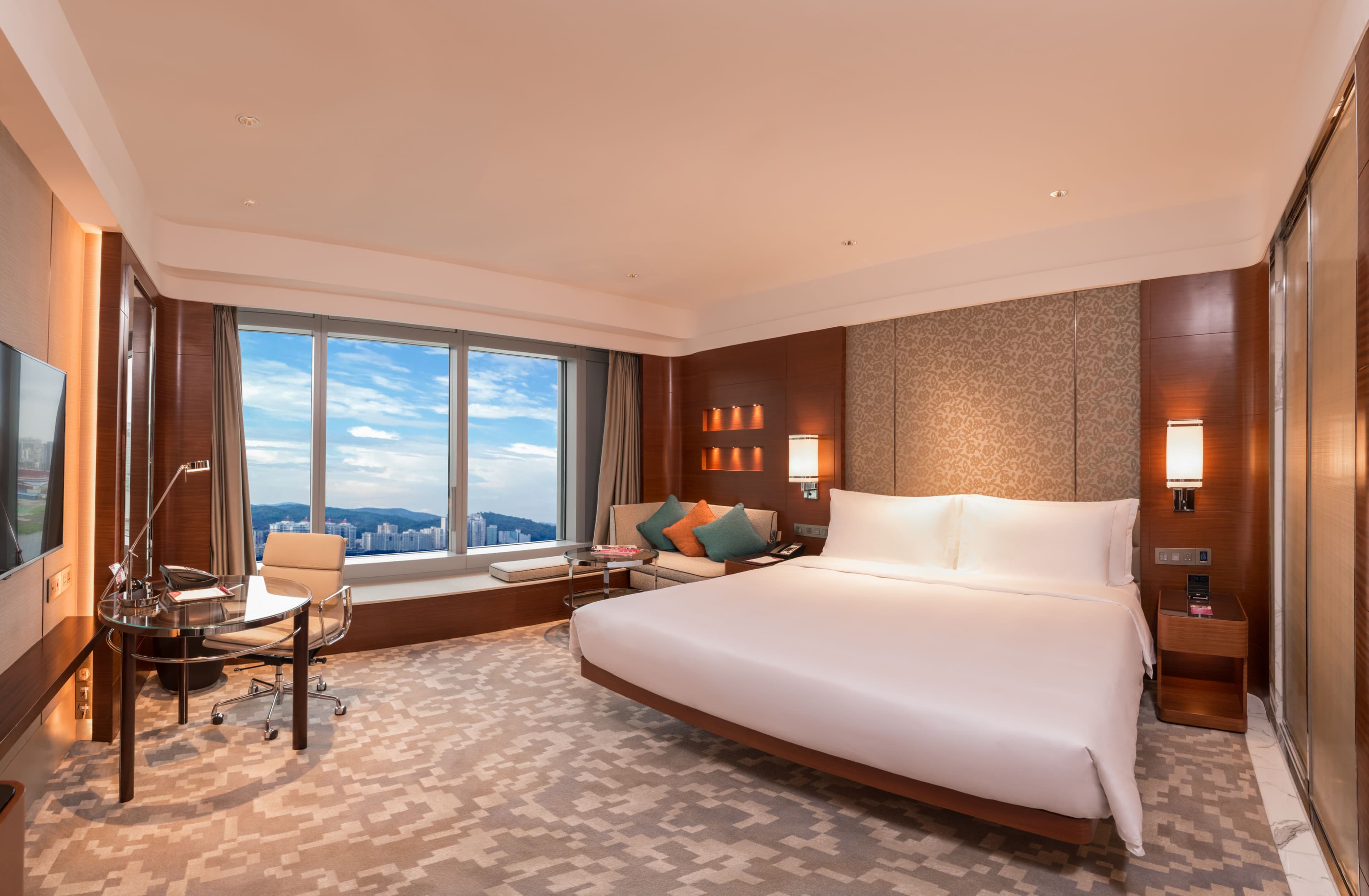 Crowne Plaza Macau - Image 3