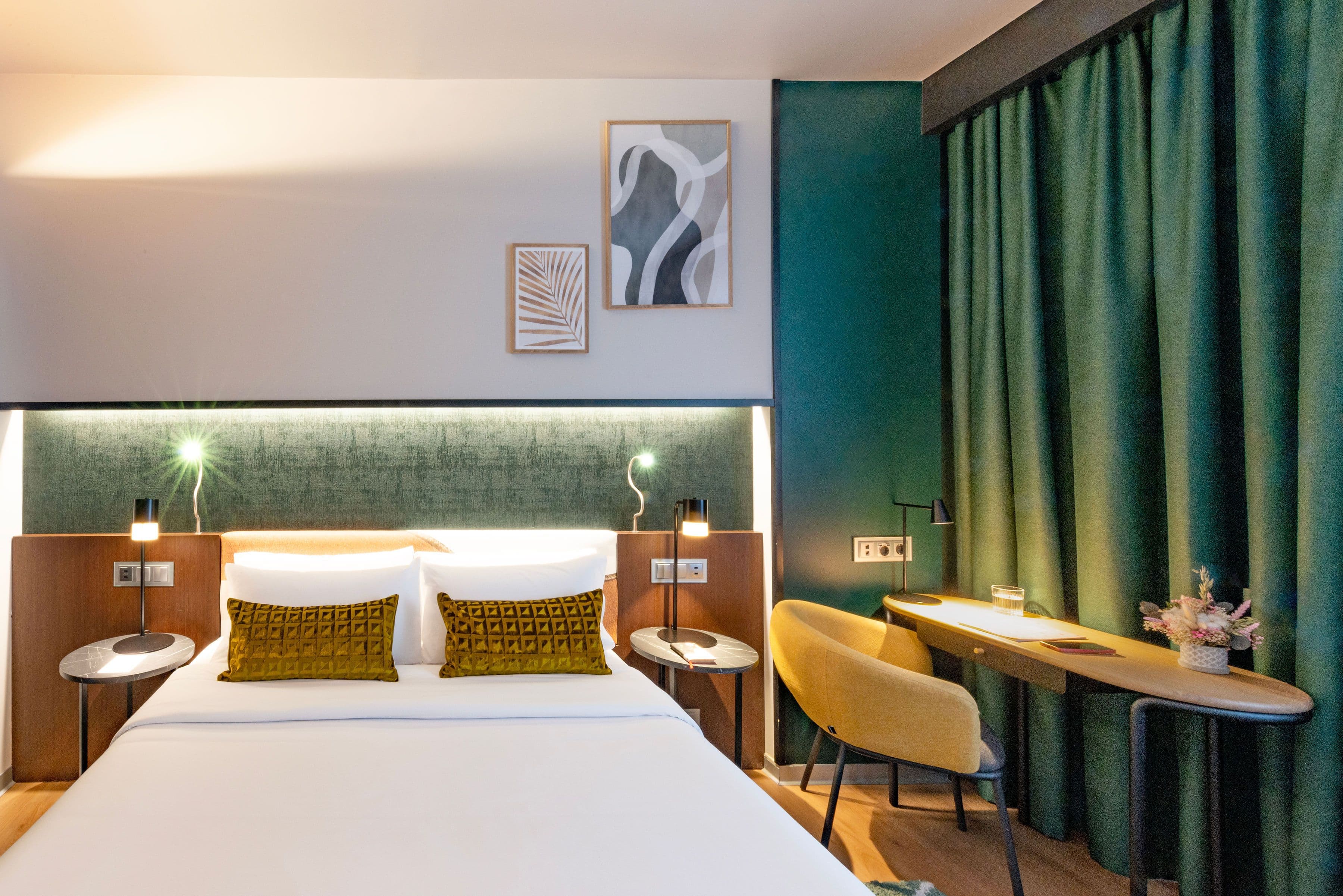 Crowne Plaza Madrid Centre Retiro - Image 3