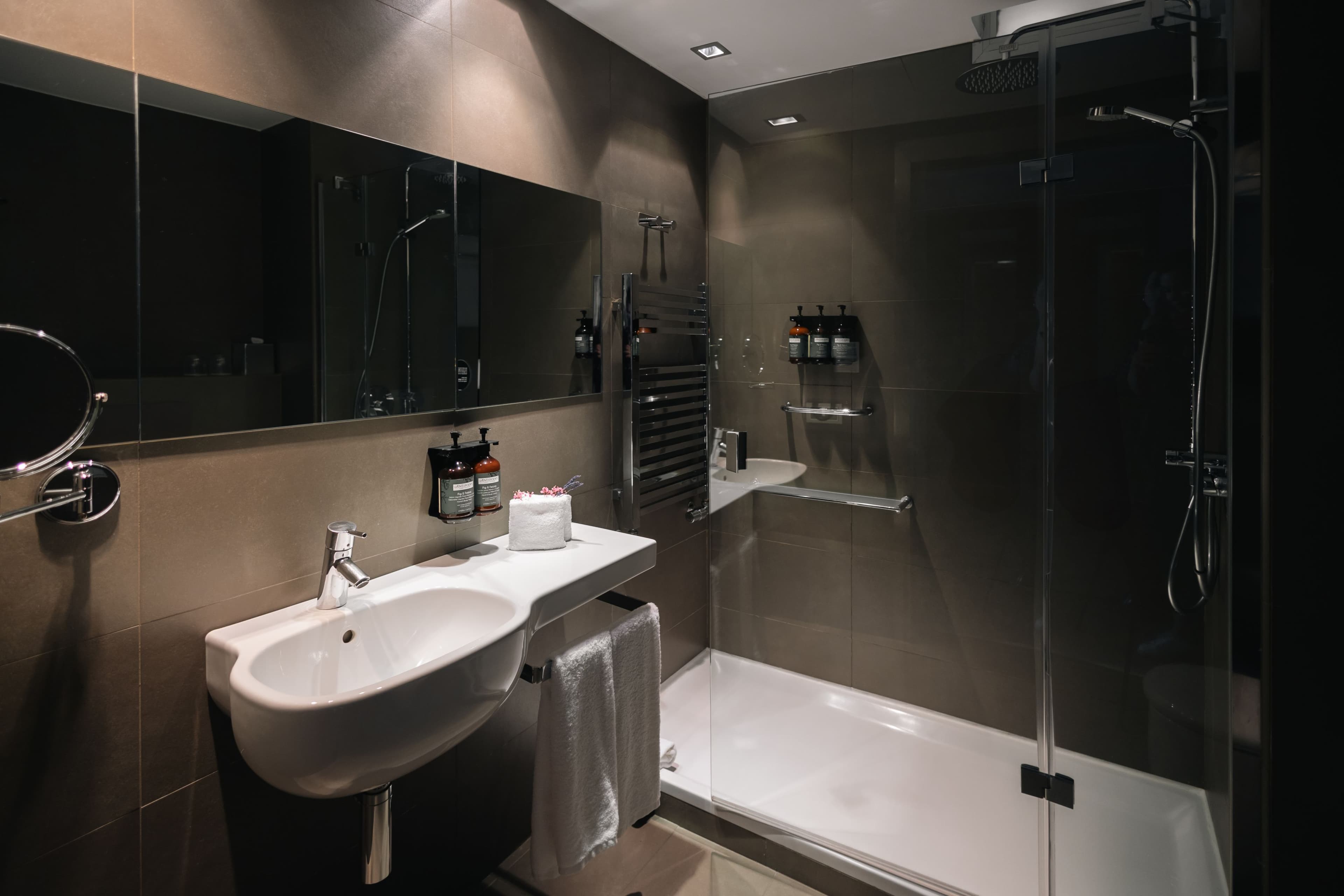 Standard Room - Image 5
