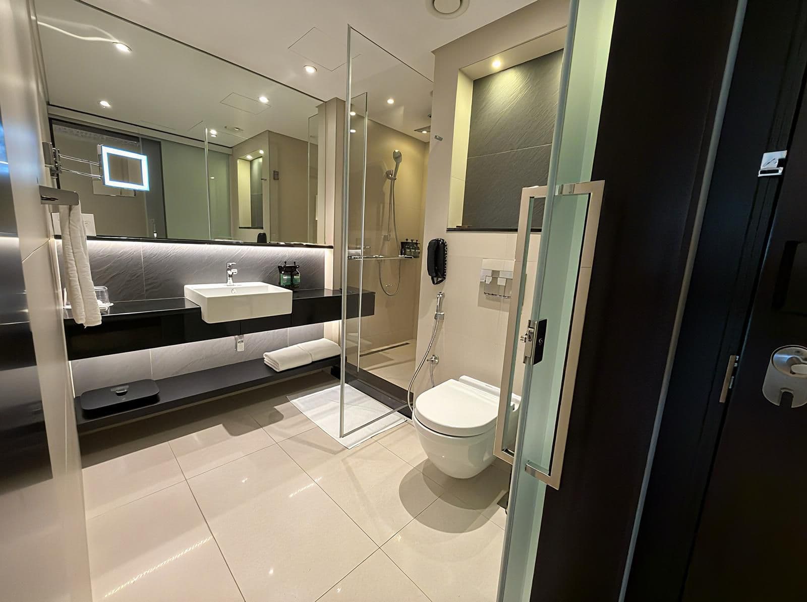 Standard Room - Image 9