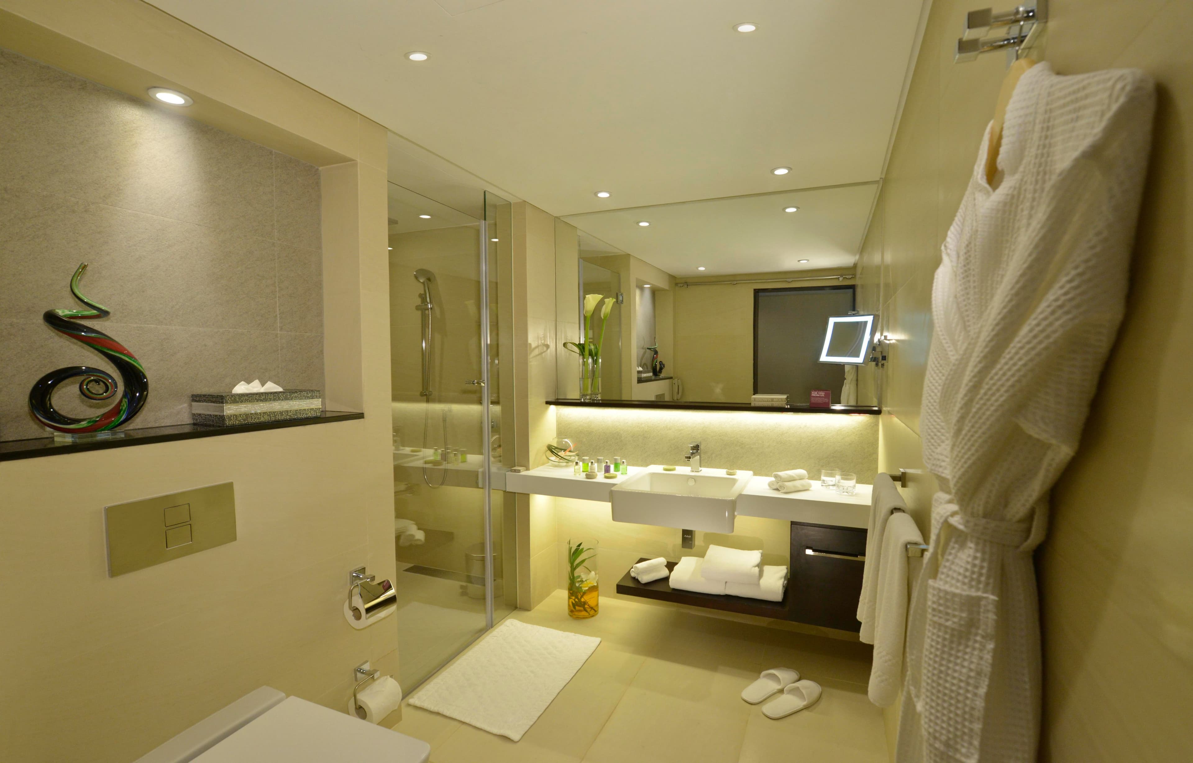 Crowne Plaza Manama (Bahrain) — 14