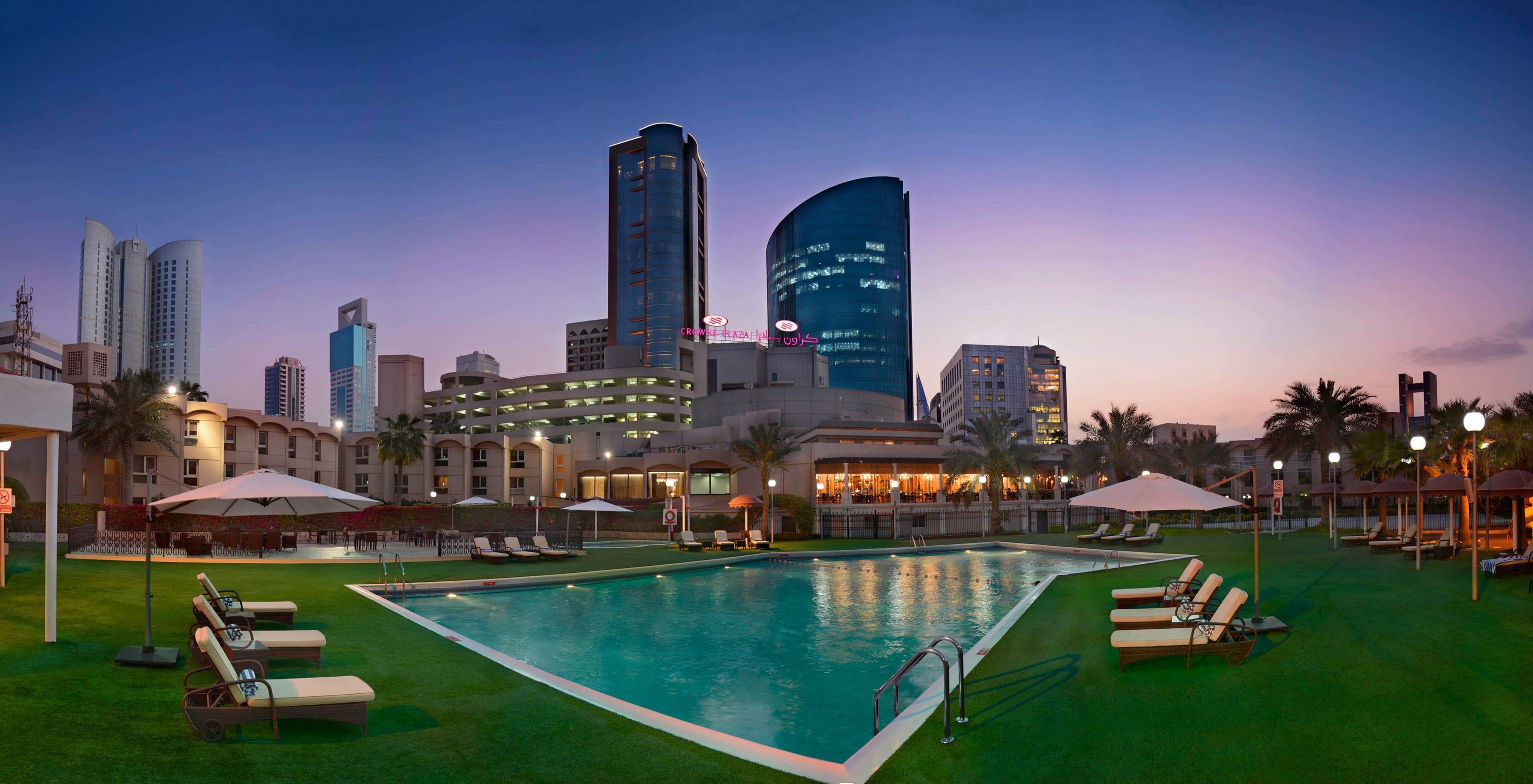 Crowne Plaza Manama (Bahrain) - Image 1