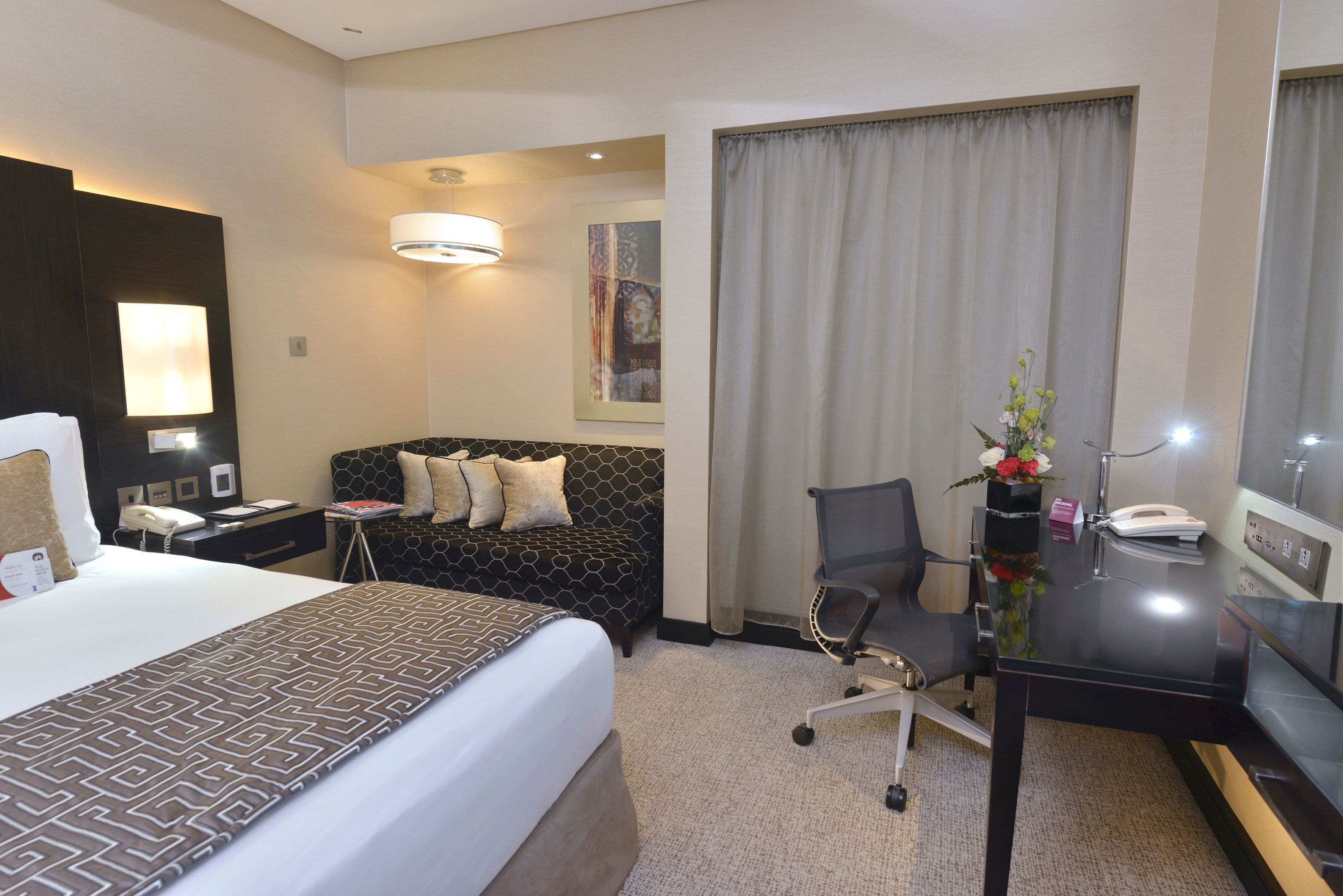 Crowne Plaza Manama (Bahrain) - Image 3