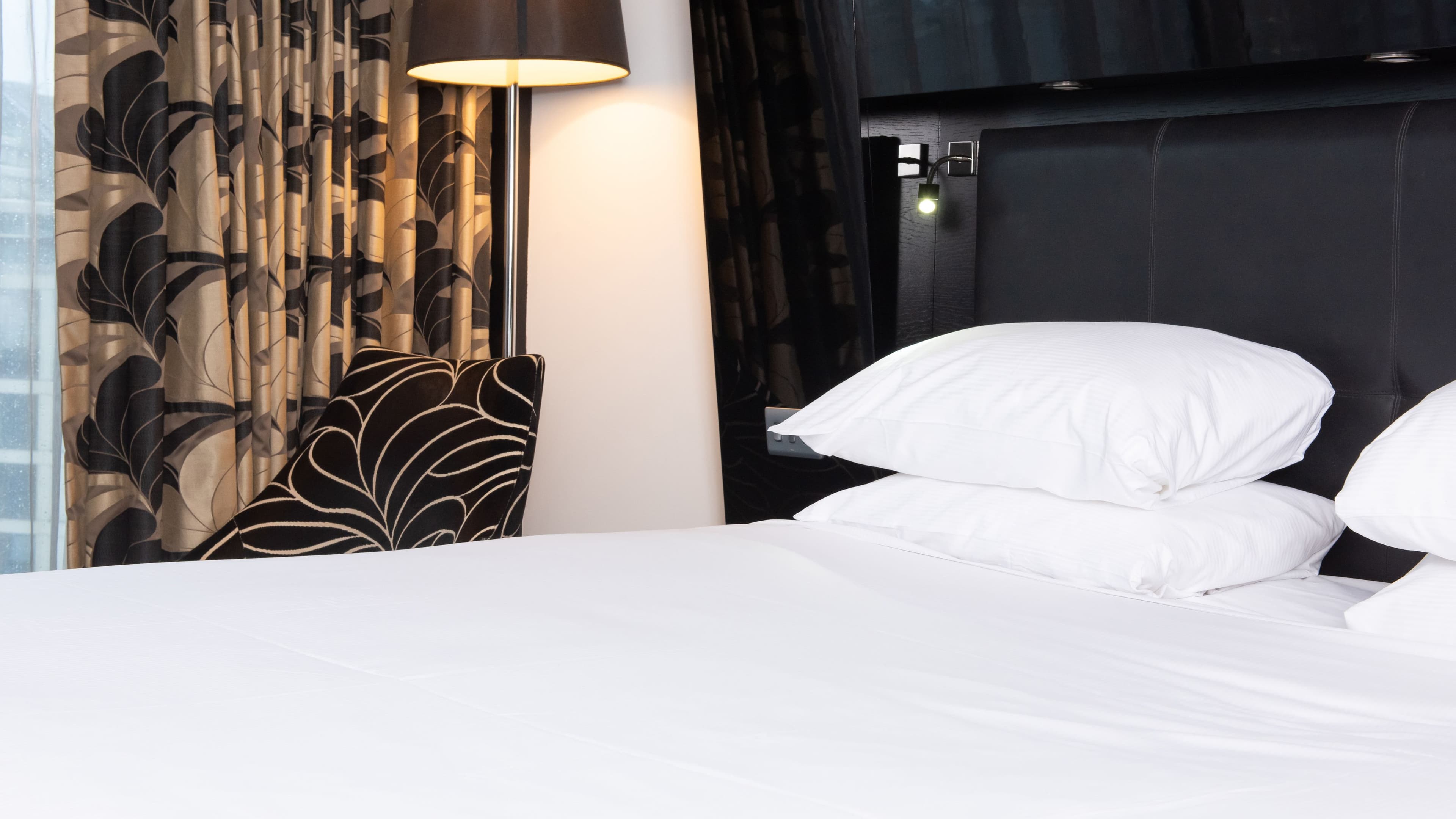 Crowne Plaza Manchester City Centre - Image 5