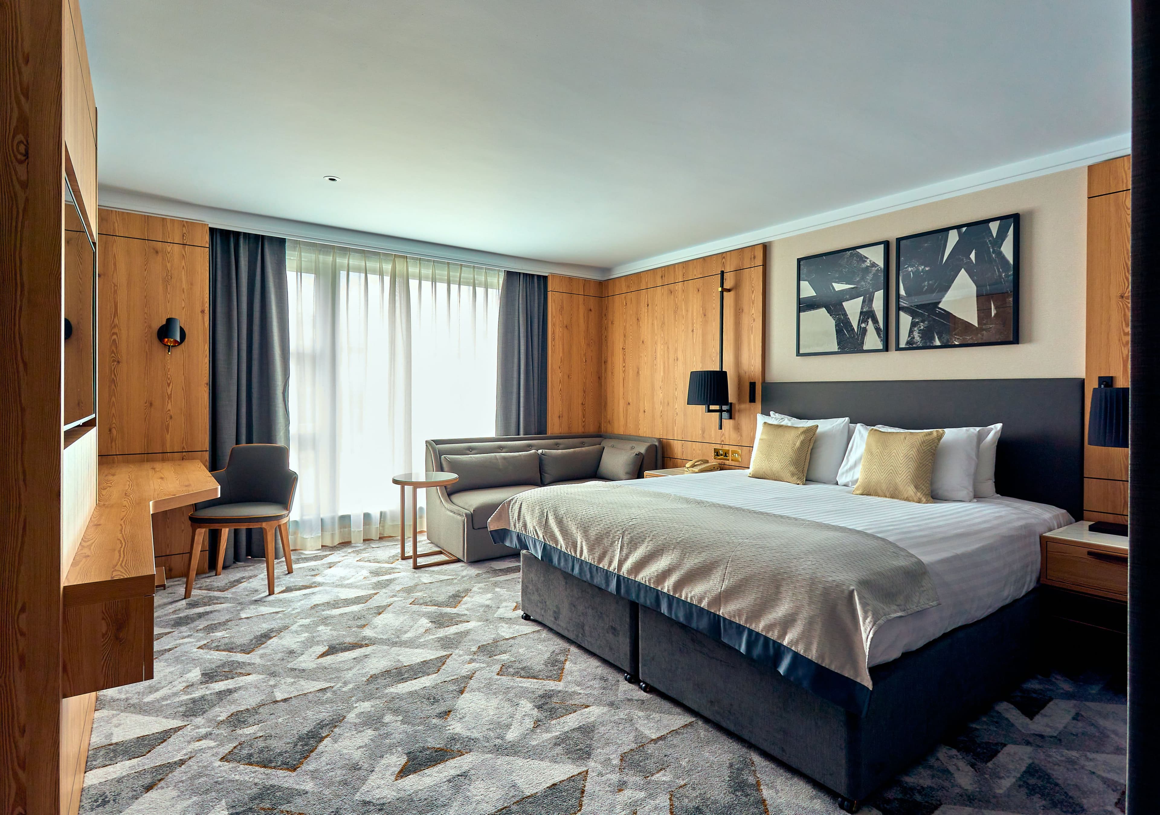 Crowne Plaza Marlow - Image 2