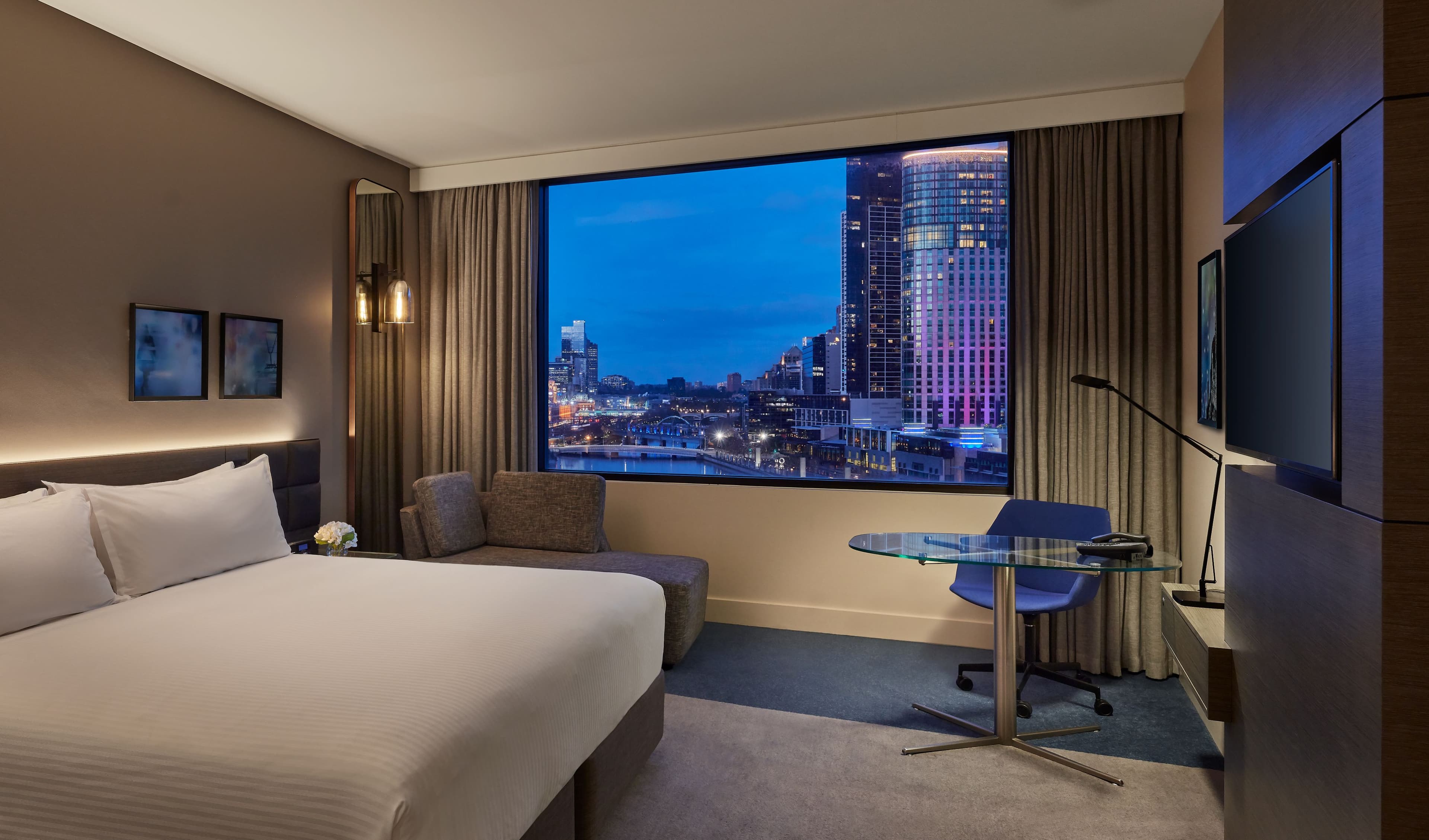 Crowne Plaza Melbourne — 11