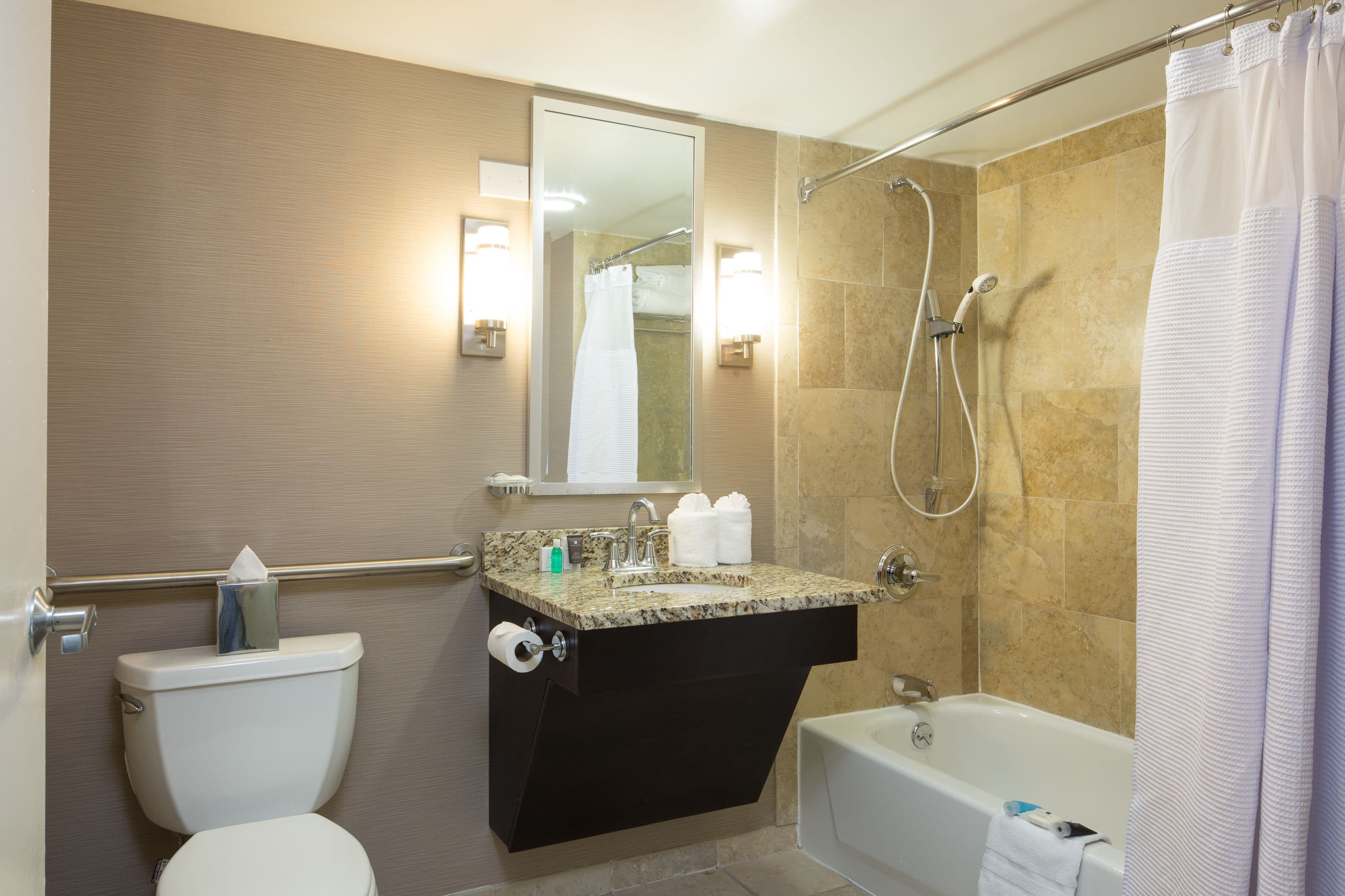 Crowne Plaza Memphis Downtown — 34
