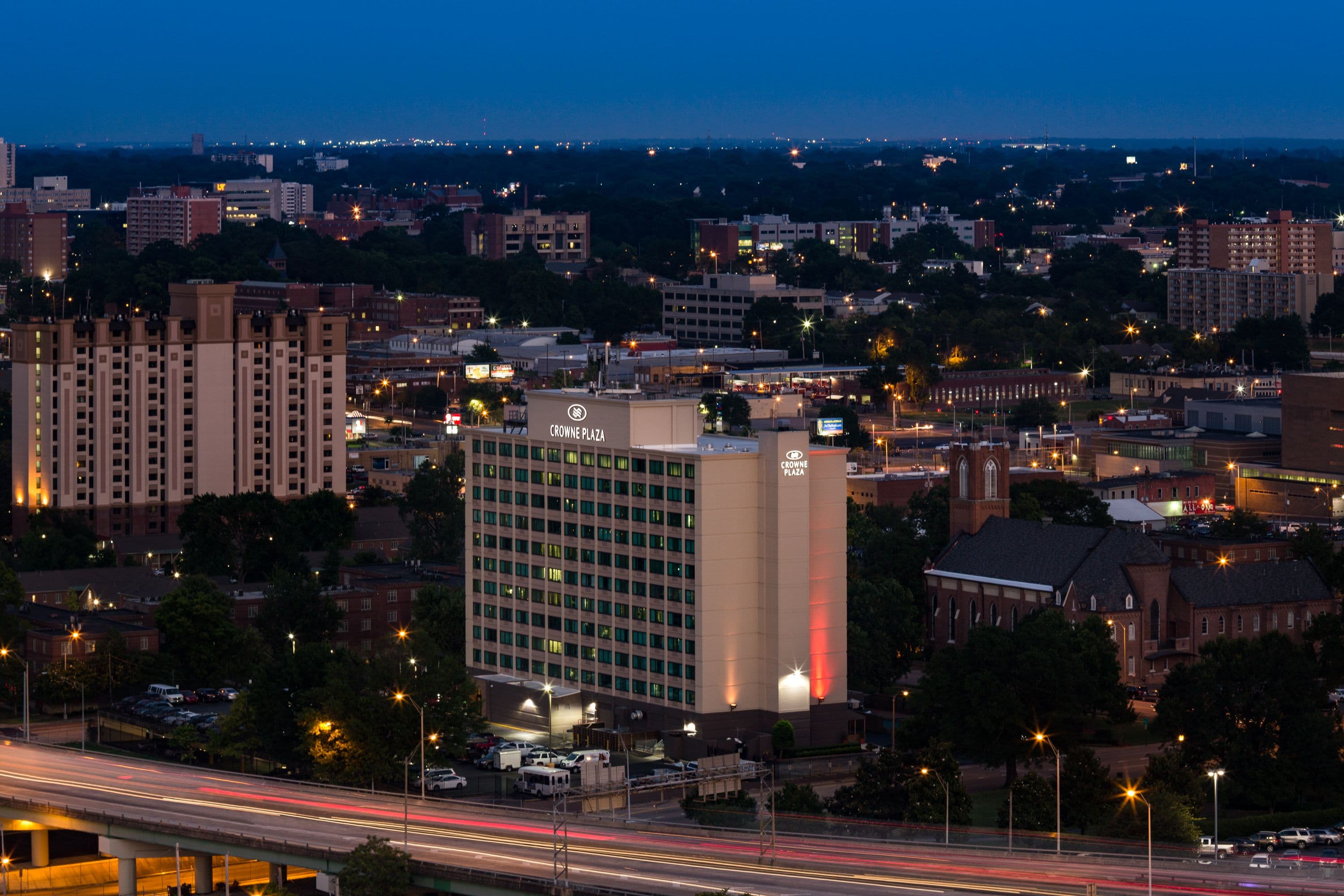 Crowne Plaza Memphis Downtown - Image 1