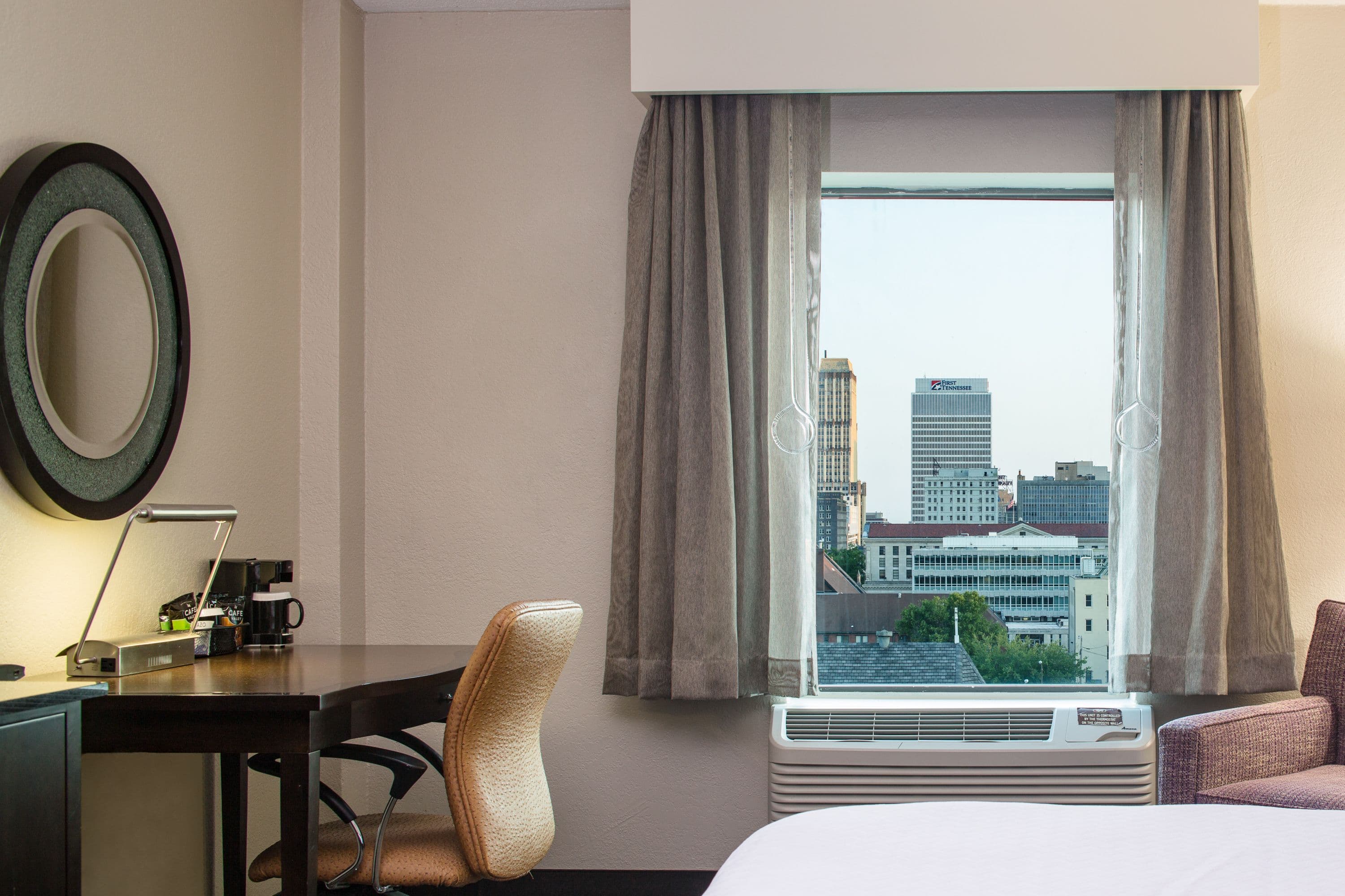 Crowne Plaza Memphis Downtown — 9