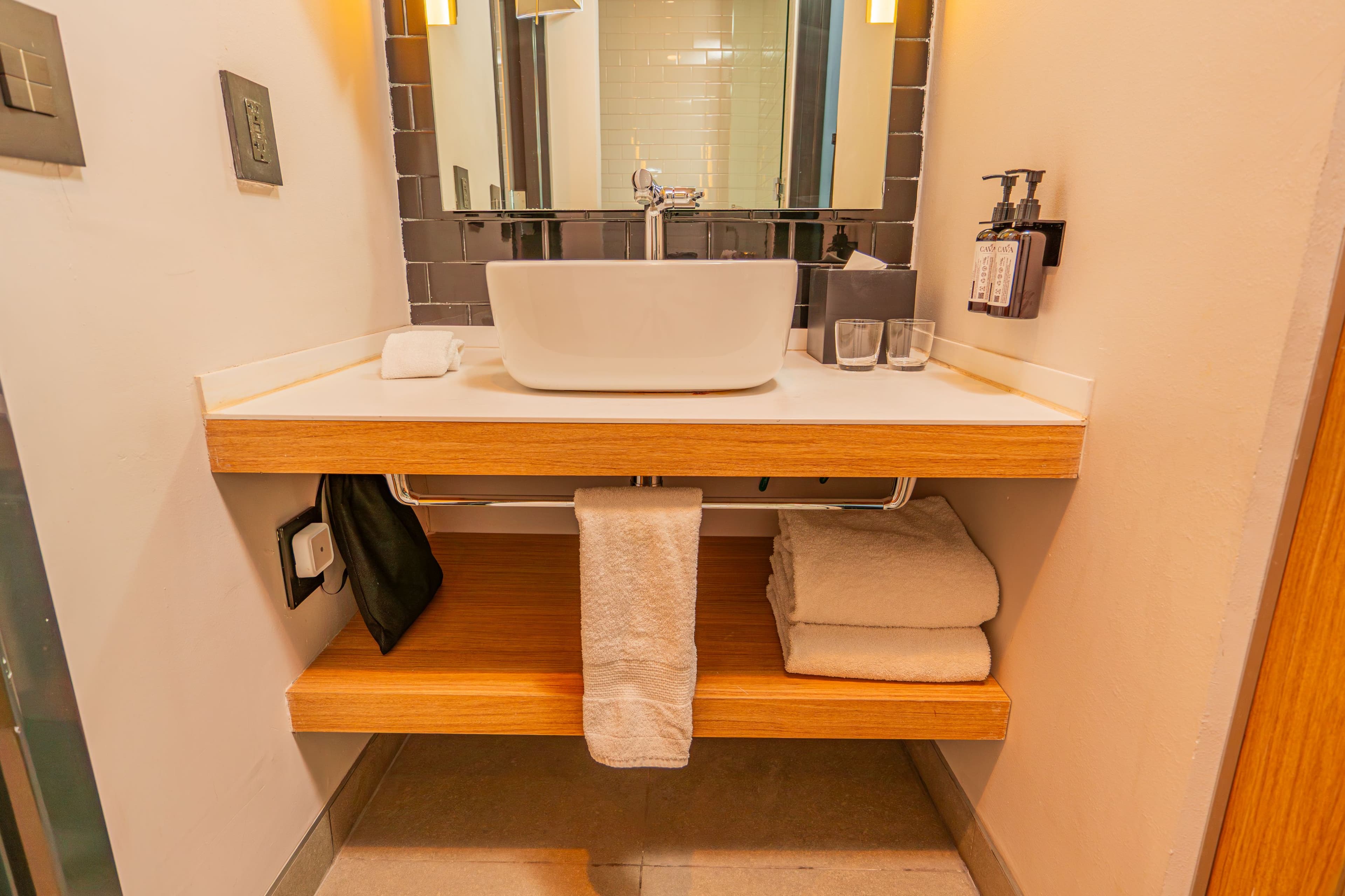 Standard Room - Image 7