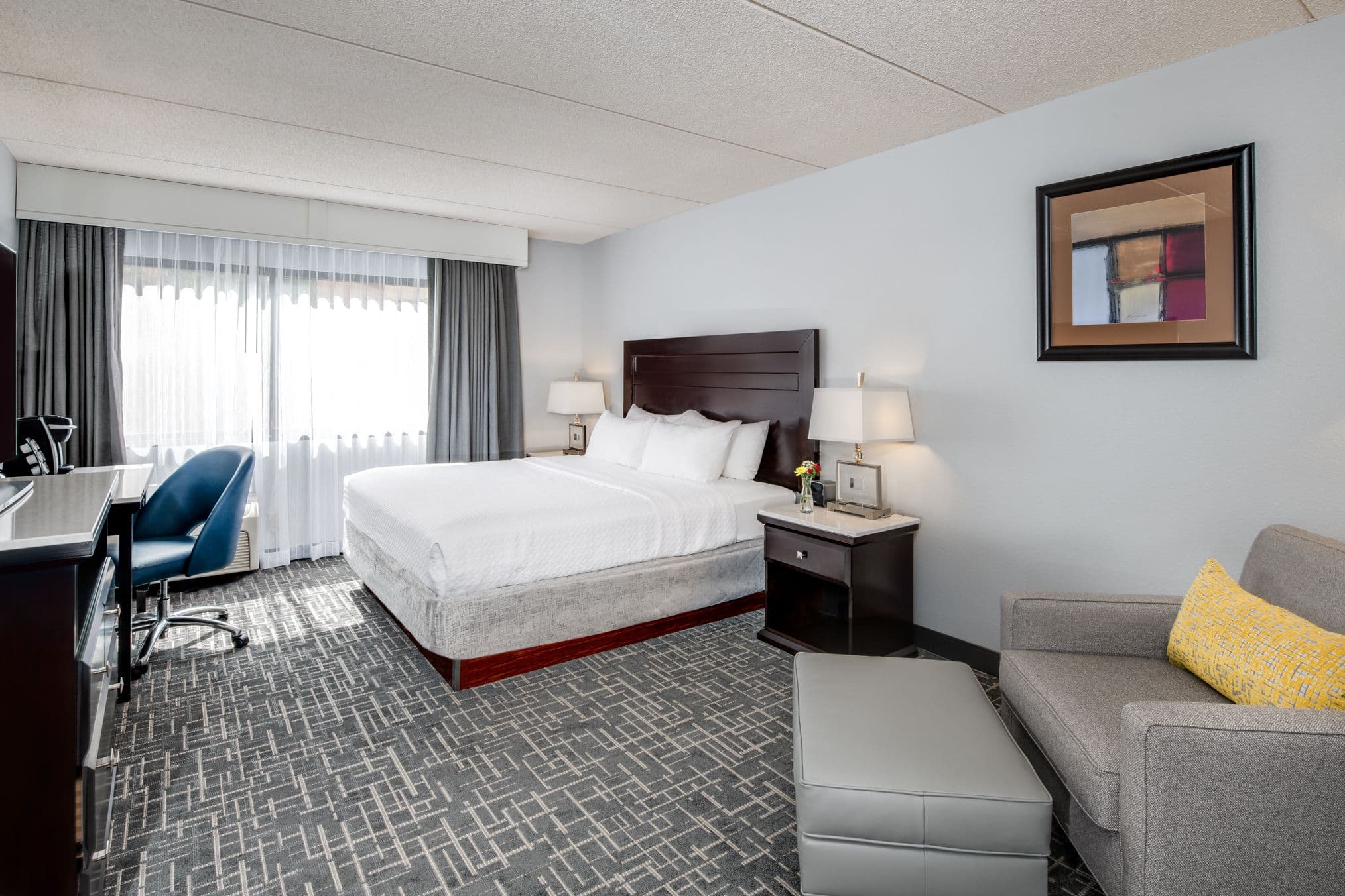 1 King Standard - Image 1