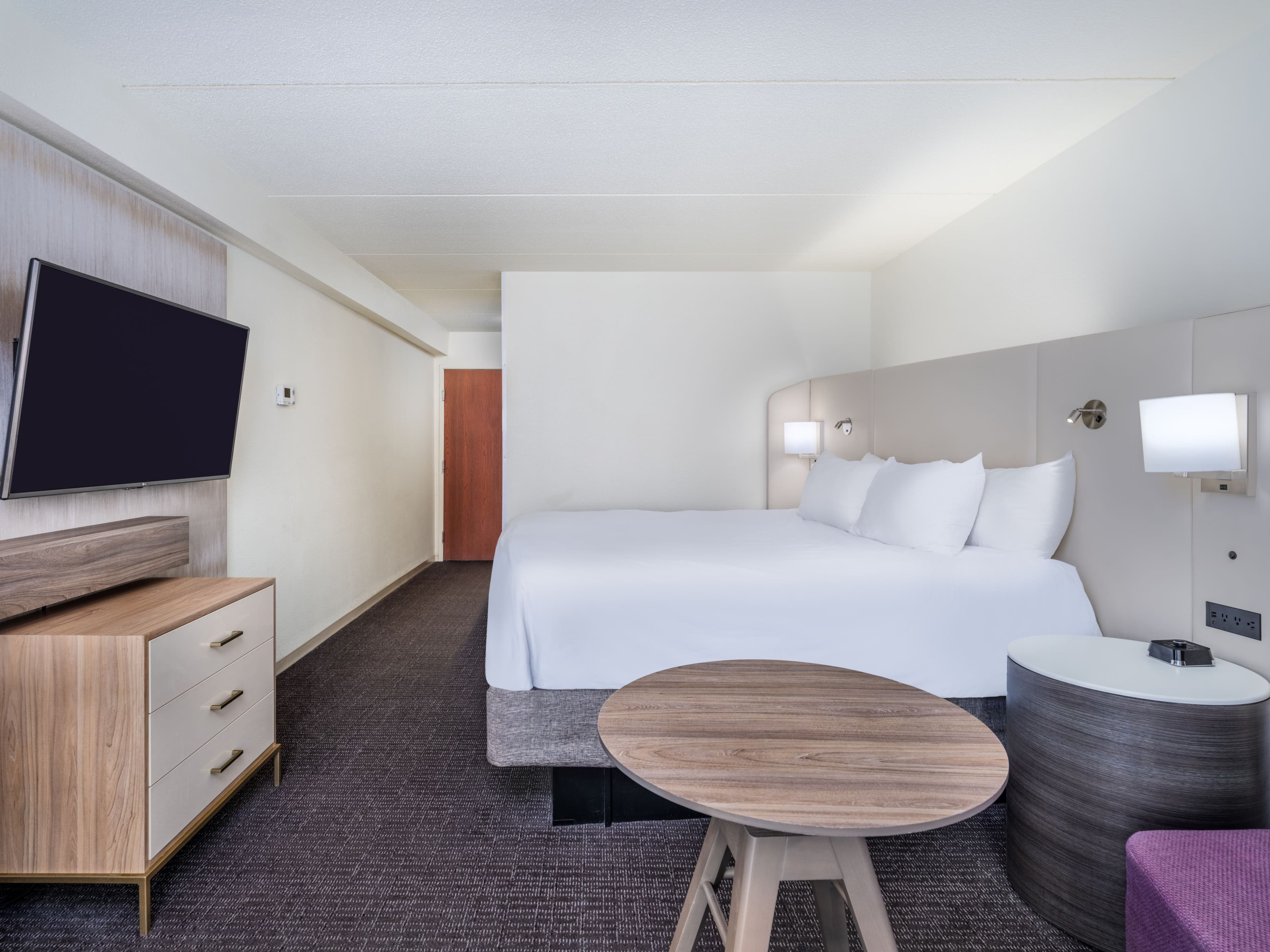 Crowne Plaza Milwaukee Airport — 9