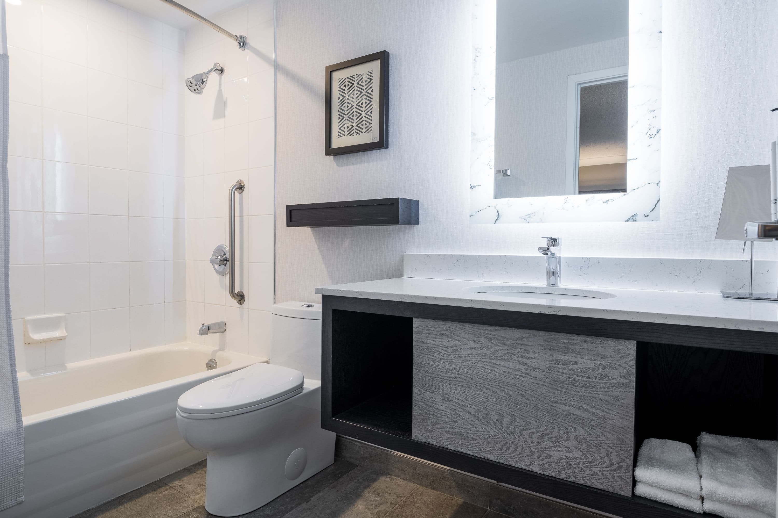 Crowne Plaza Moncton Downtown — 8