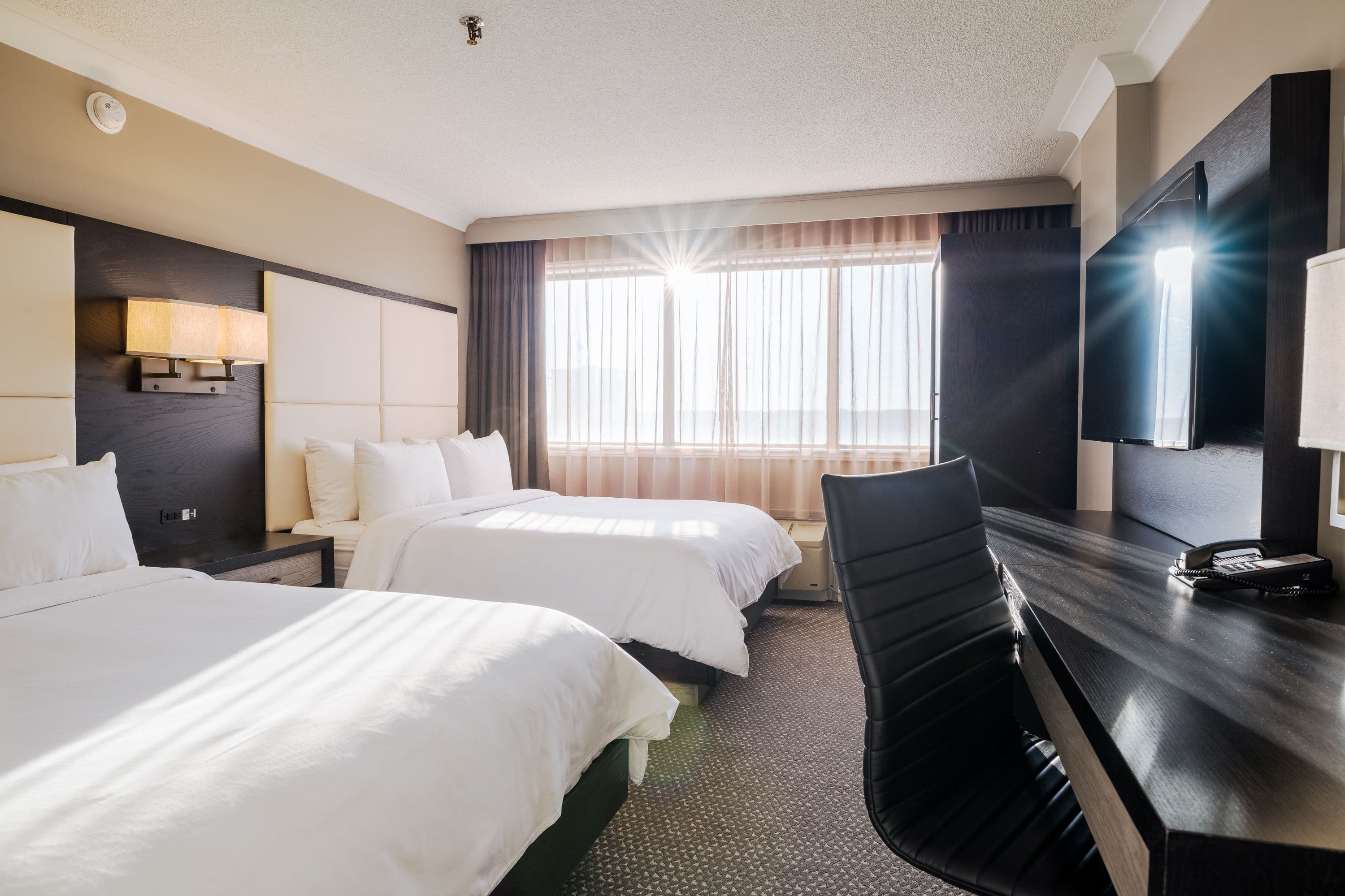 Crowne Plaza Moncton Downtown — 10
