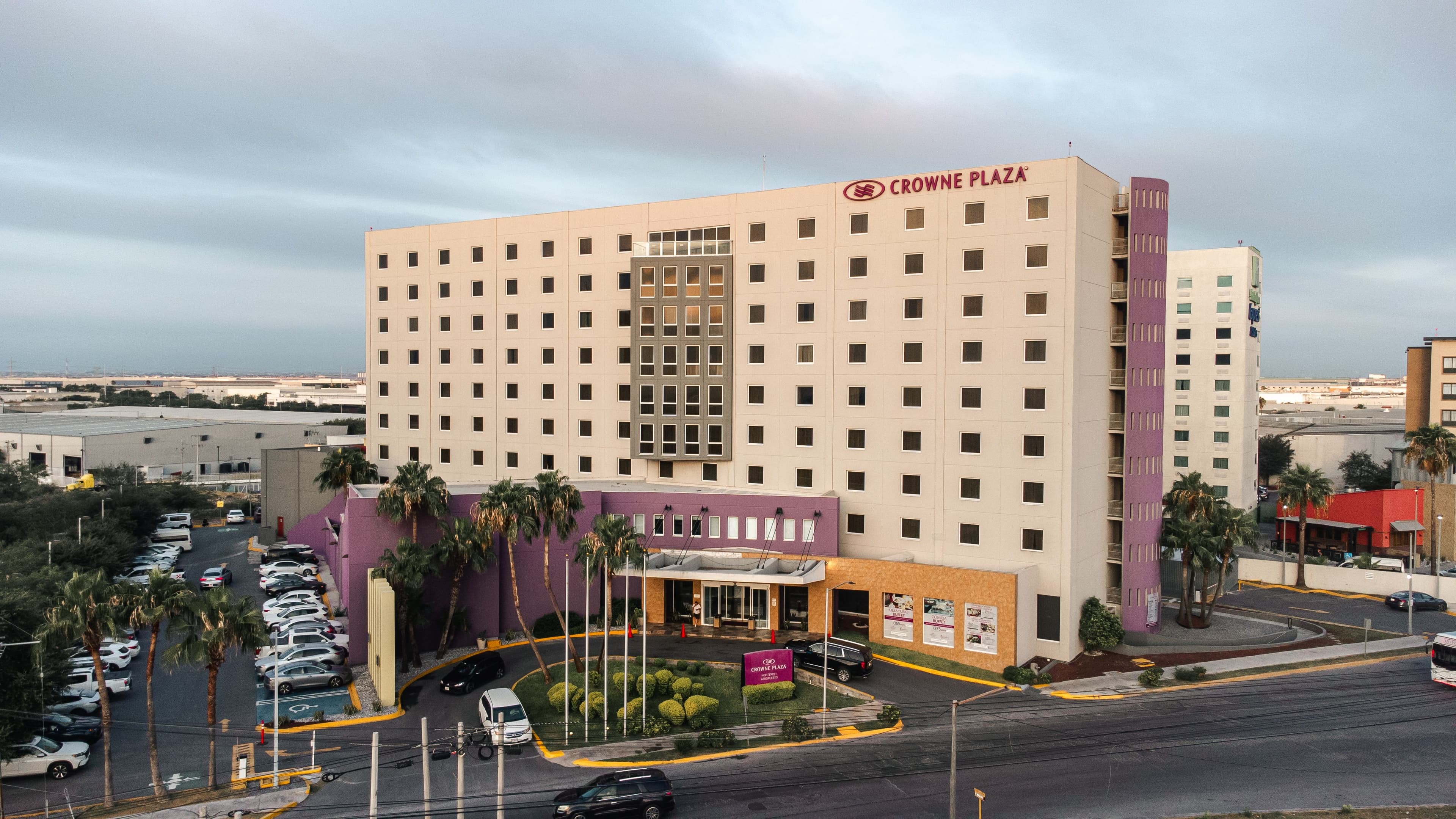 Crowne Plaza Monterrey Aeropuerto - Image 1