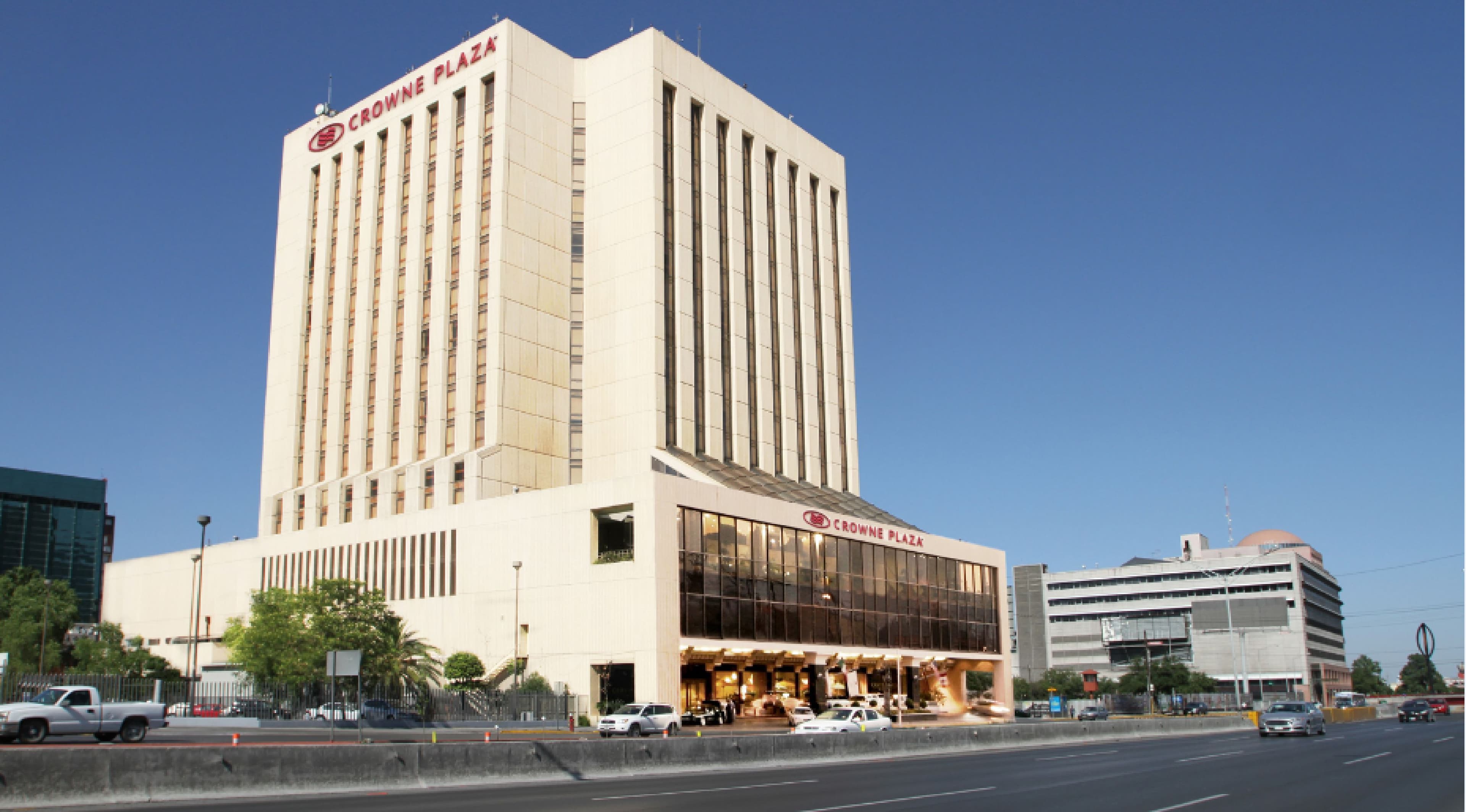 Crowne Plaza Monterrey - Image 1