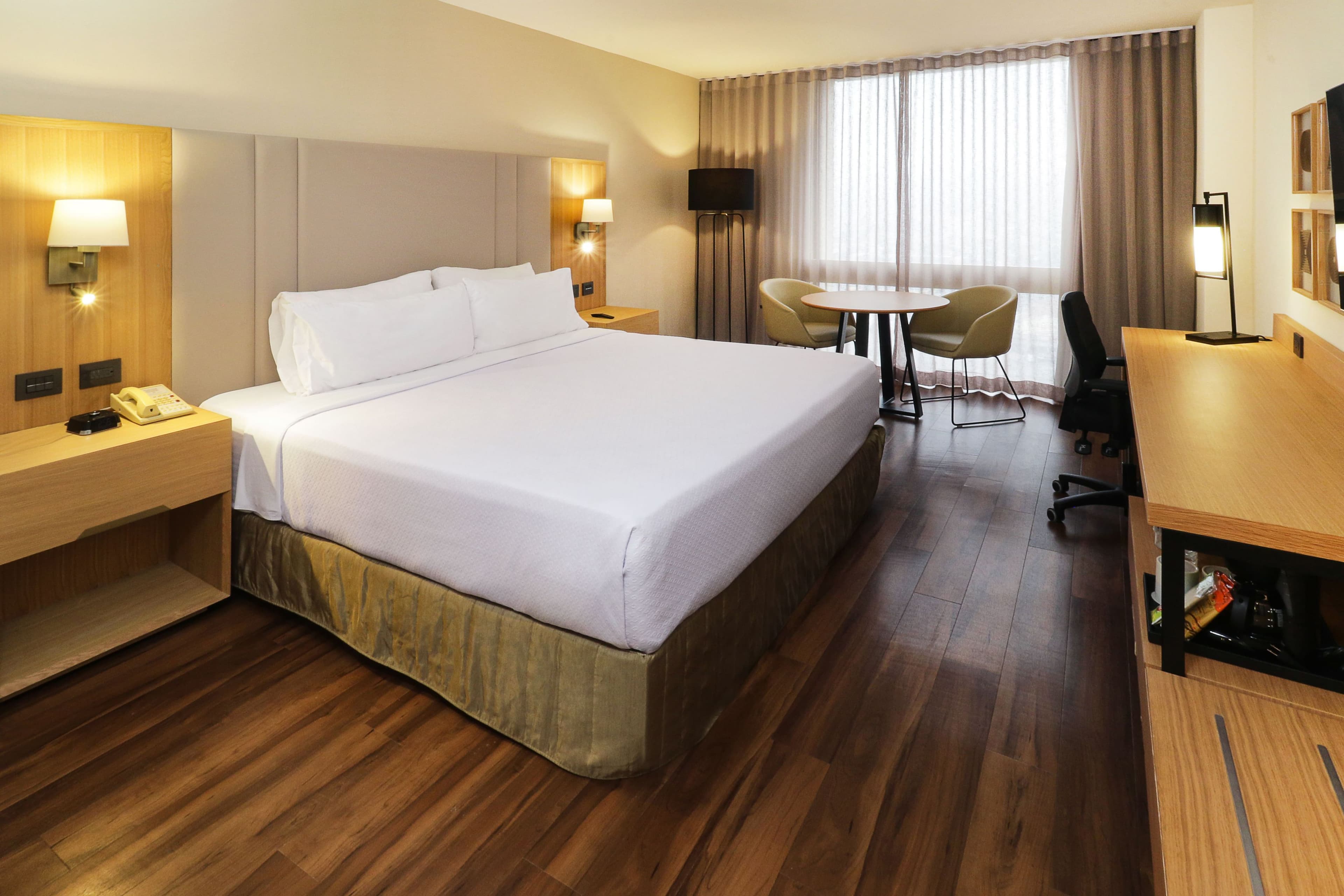 Crowne Plaza Monterrey — 7