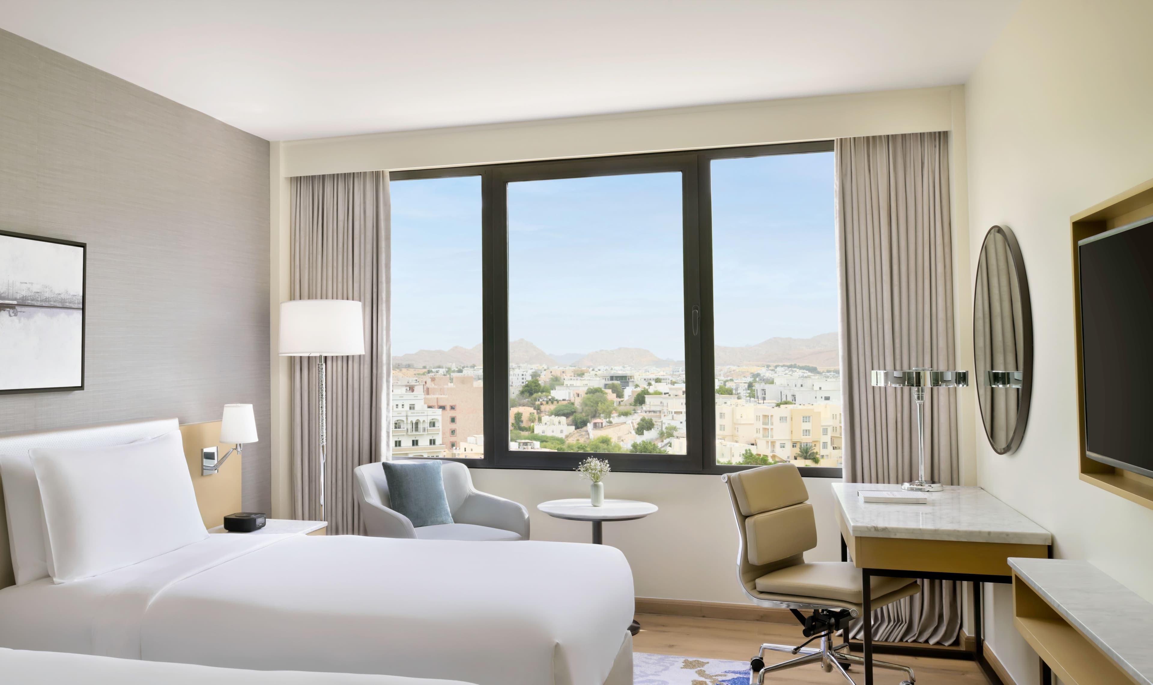 Crowne Plaza Muscat — 16