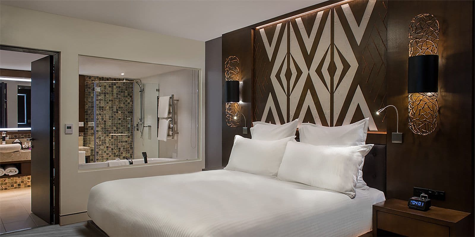 Crowne Plaza Fiji Nadi Bay Resort & Spa — 9