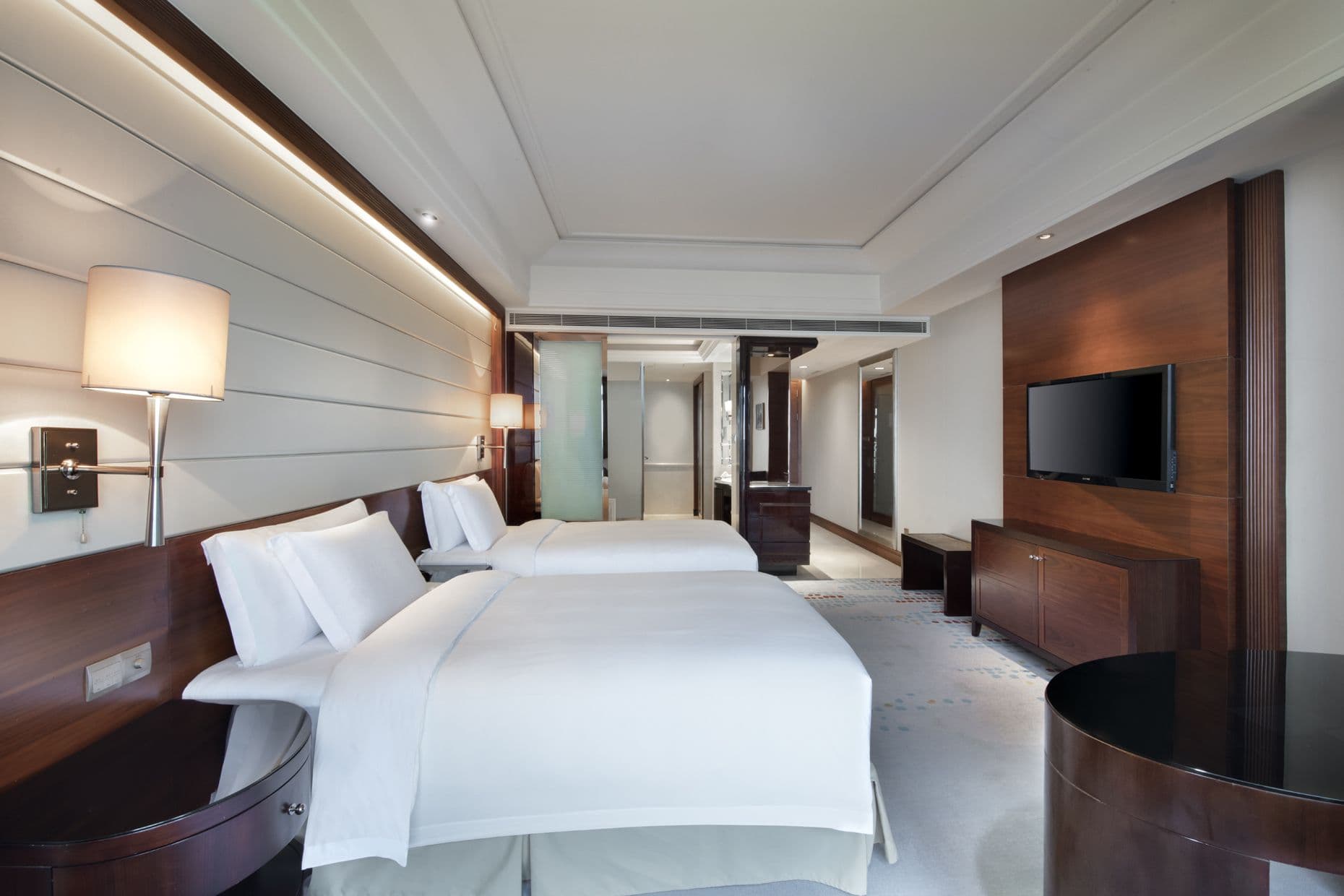 Crowne Plaza Nanchang Riverside - Image 4