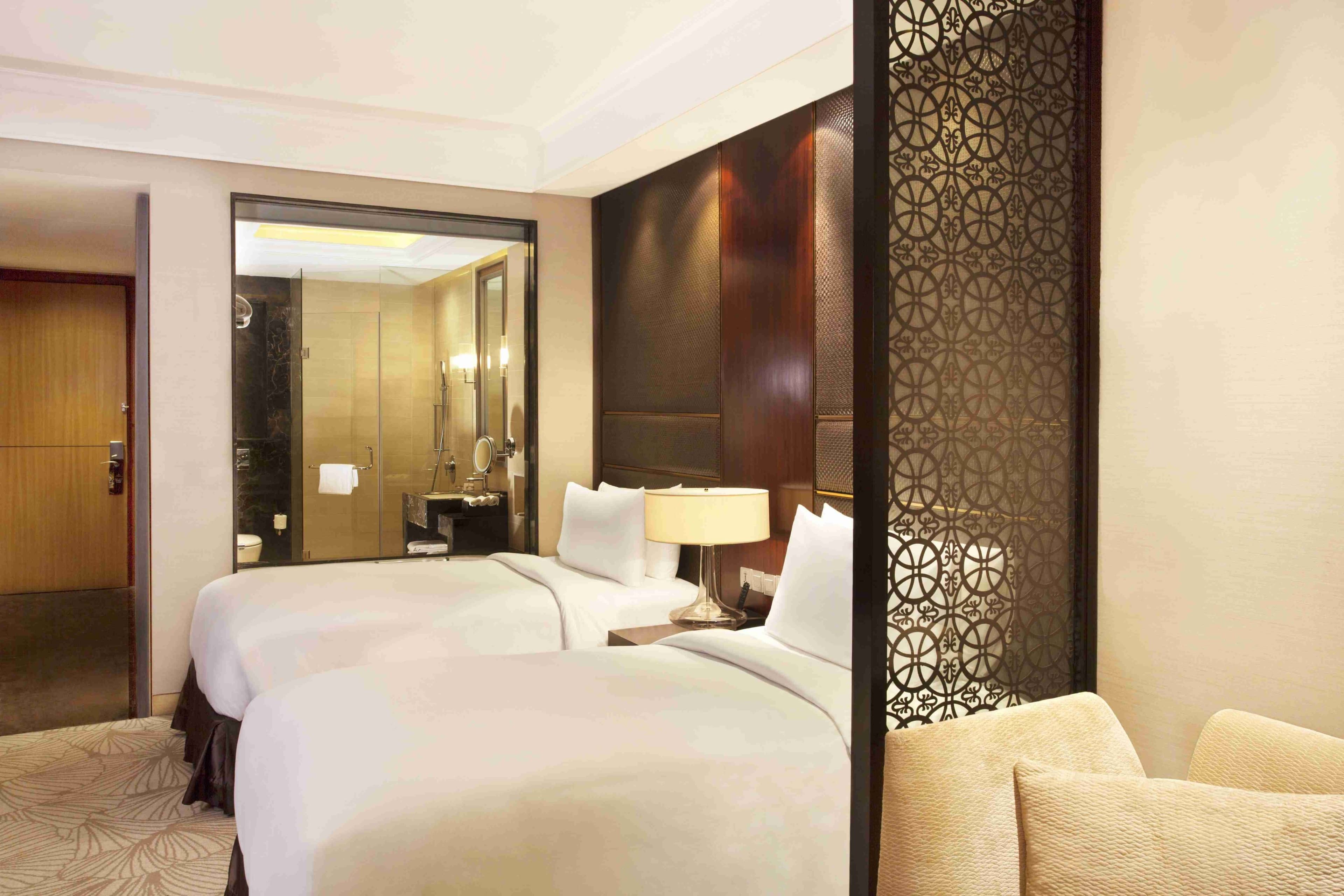 Crowne Plaza New Delhi Mayur Vihar Noida - Image 5