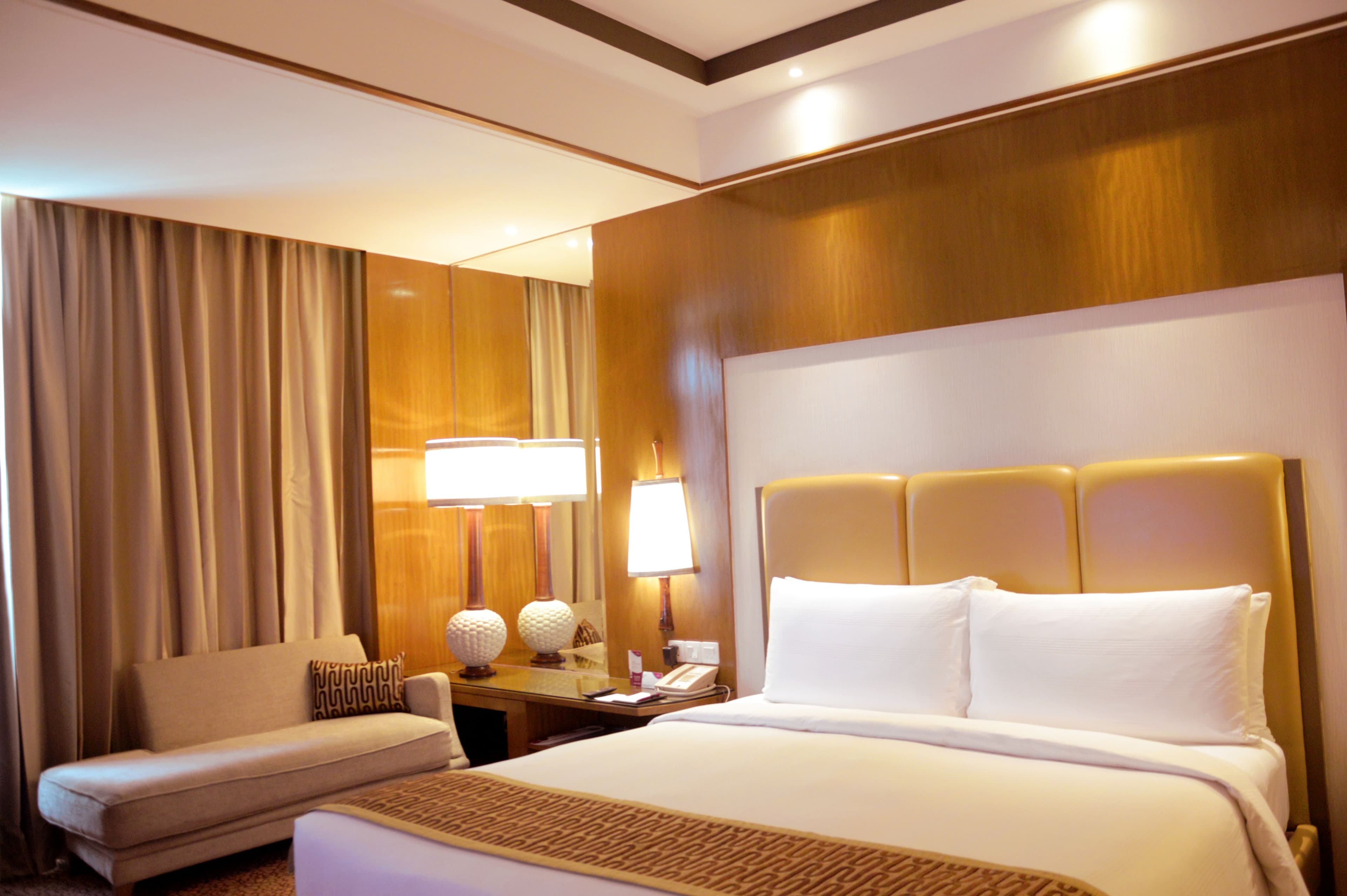 Crowne Plaza New Delhi Okhla - Image 4