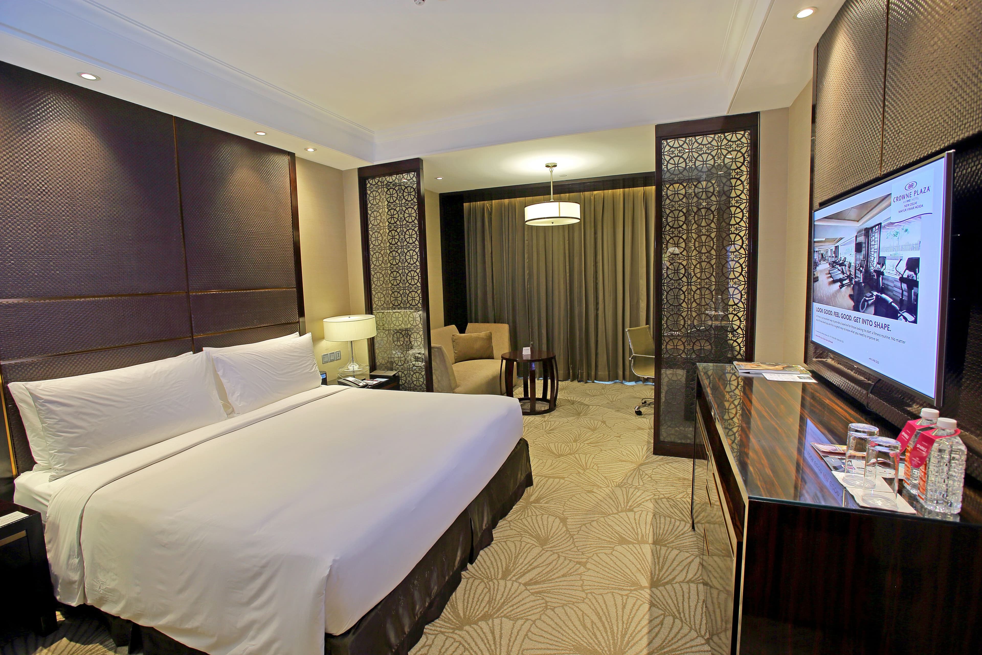 Crowne Plaza New Delhi Mayur Vihar Noida - Image 4