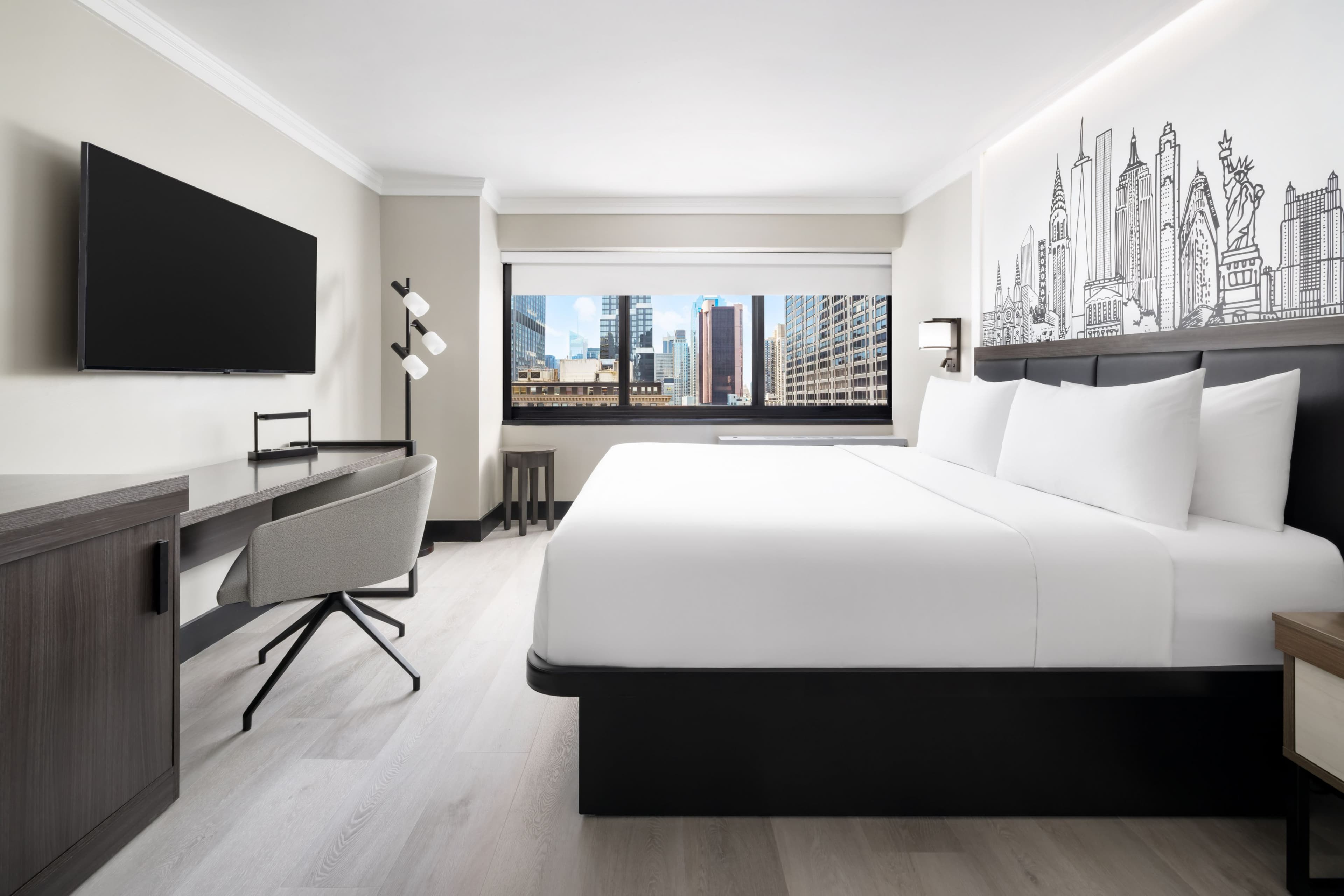 Independent (SPHC) The Manhattan at Times Square — 15