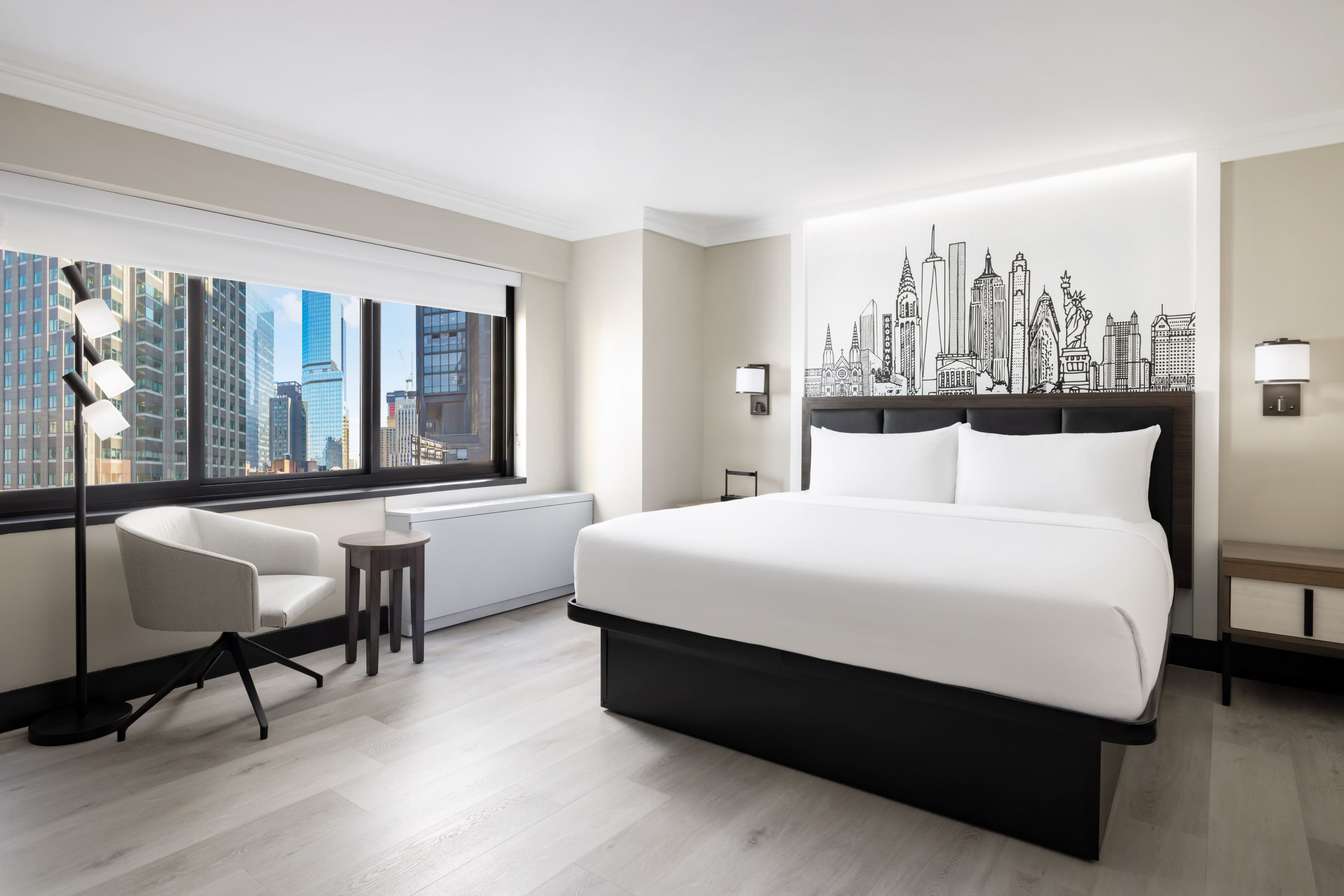 Independent (SPHC) The Manhattan at Times Square — 16