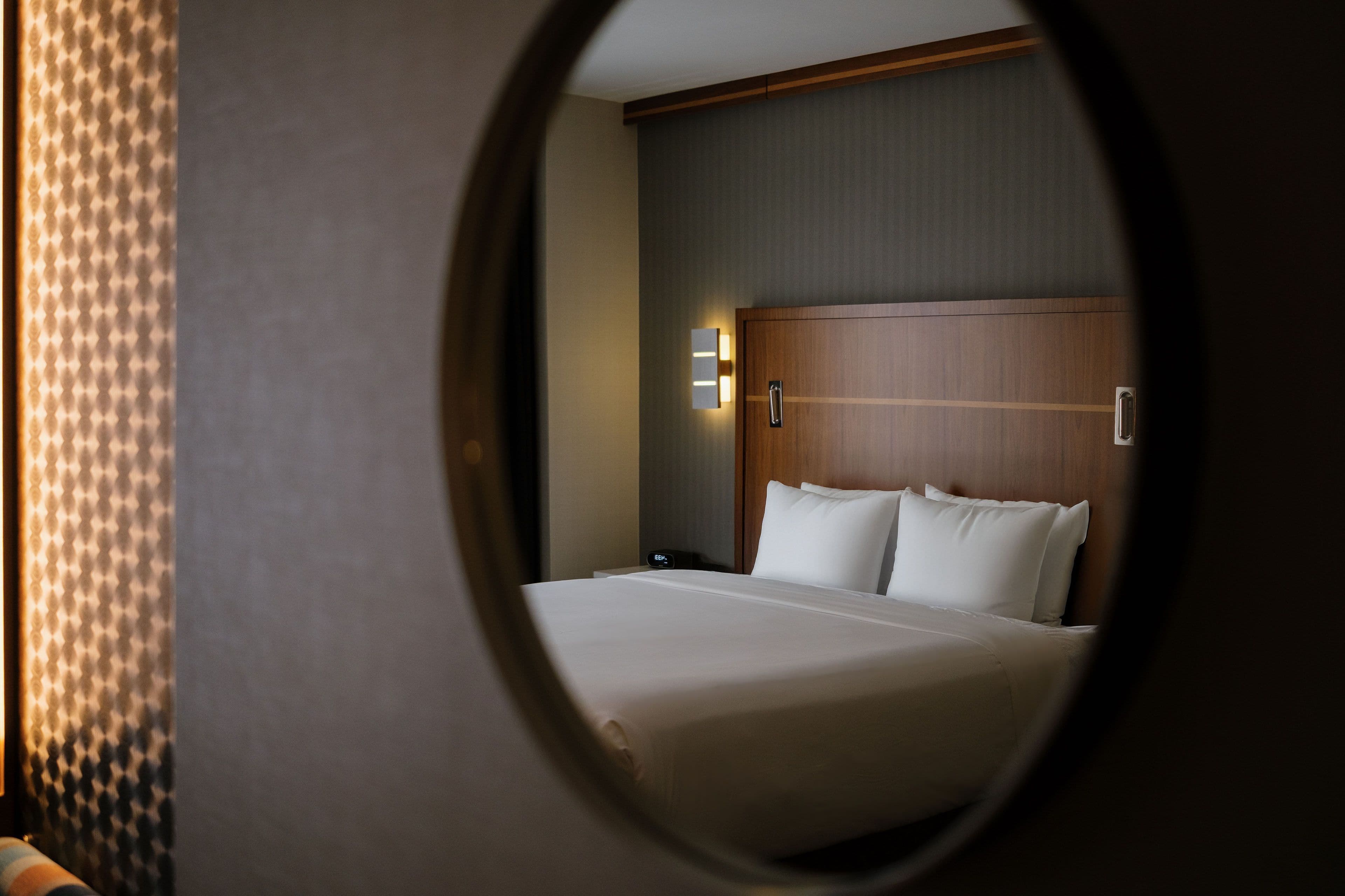 Crowne Plaza HY36 Midtown Manhattan - Image 3