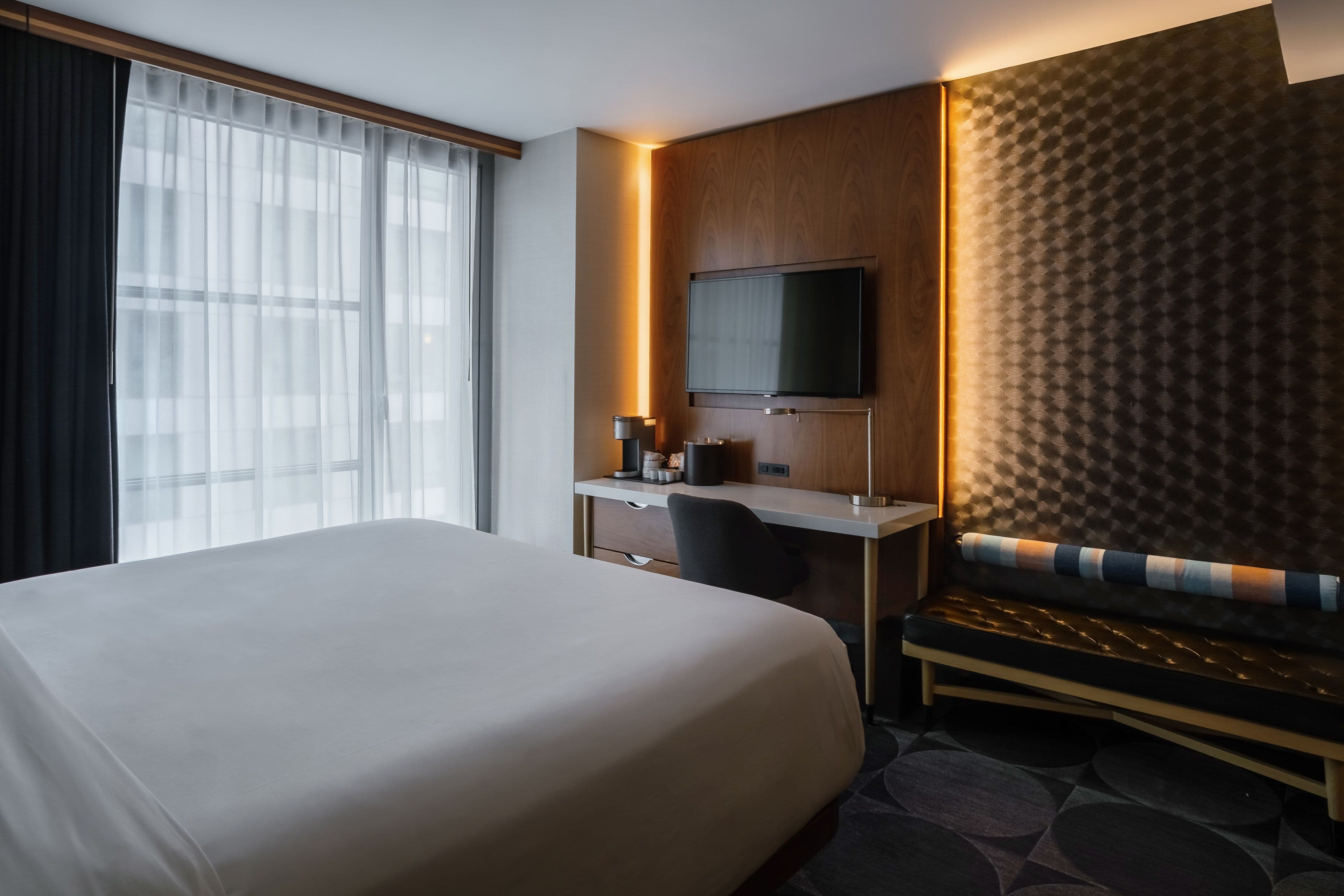 Crowne Plaza HY36 Midtown Manhattan - Image 2